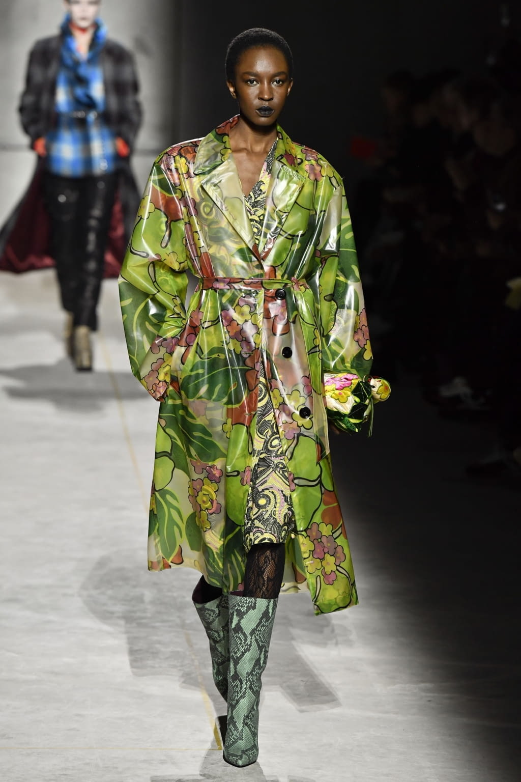 Fashion Week Paris Fall/Winter 2020 look 9 from the Dries Van Noten collection womenswear