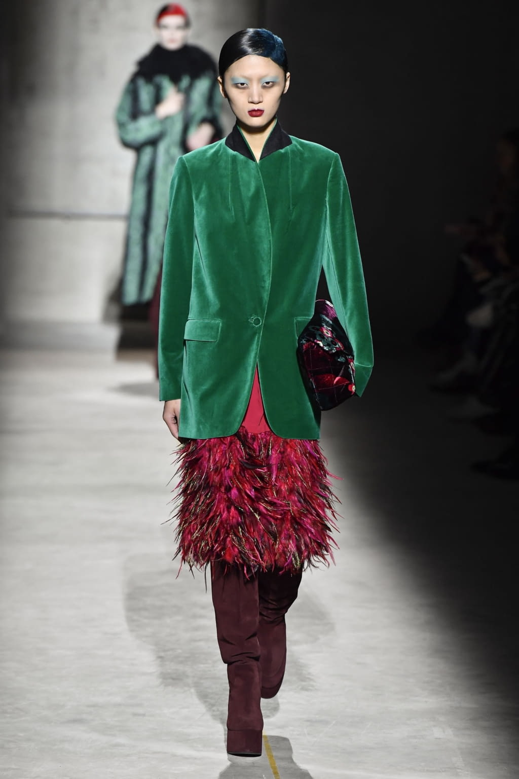 Fashion Week Paris Fall/Winter 2020 look 29 from the Dries Van Noten collection womenswear