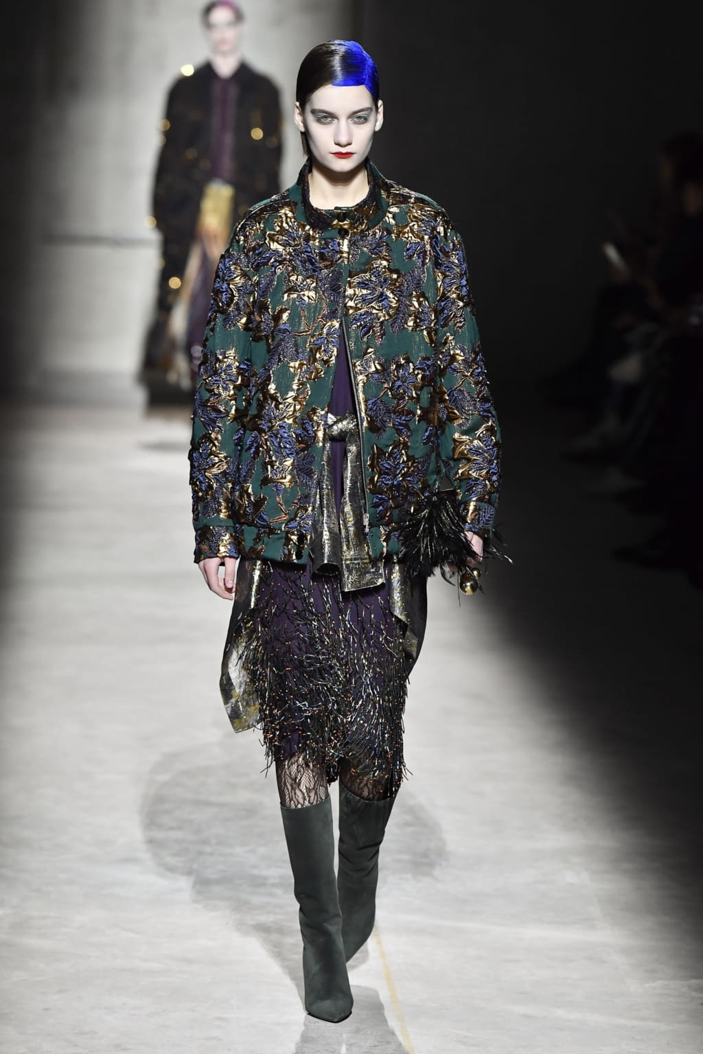 Fashion Week Paris Fall/Winter 2020 look 40 from the Dries Van Noten collection 女装