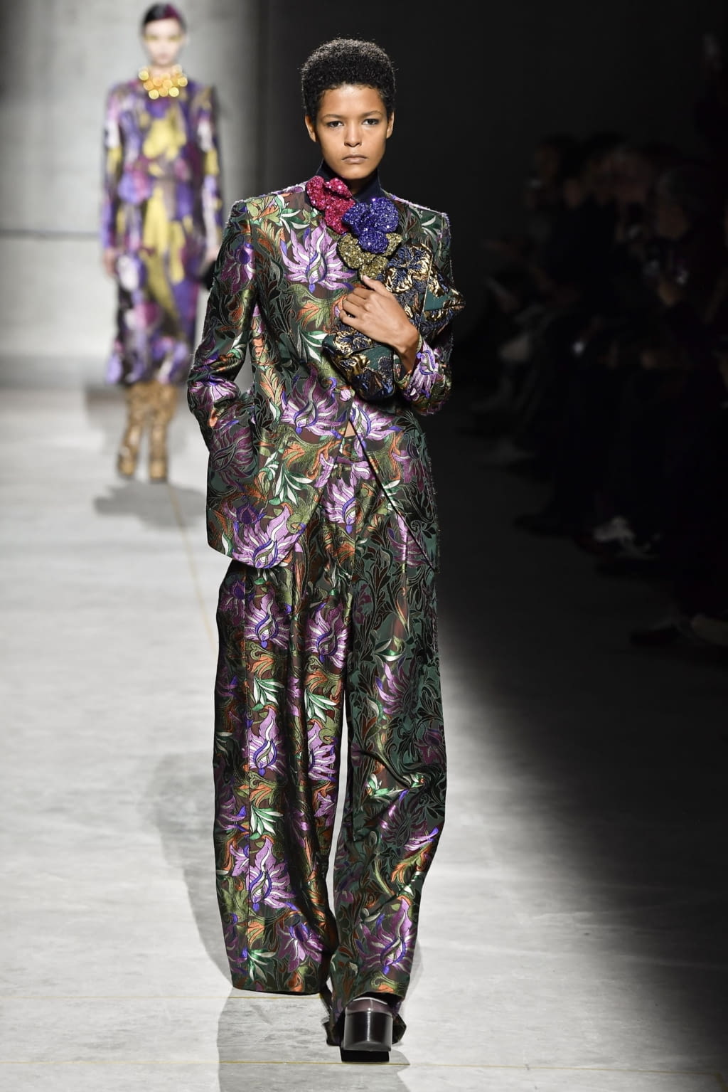 Fashion Week Paris Fall/Winter 2020 look 44 from the Dries Van Noten collection womenswear