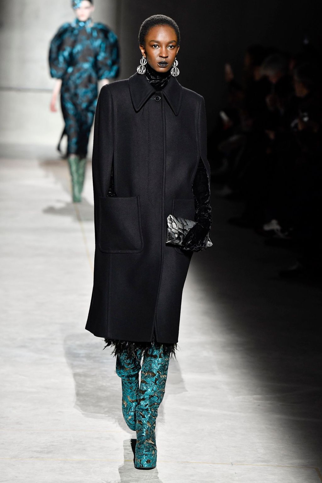 Fashion Week Paris Fall/Winter 2020 look 60 from the Dries Van Noten collection womenswear