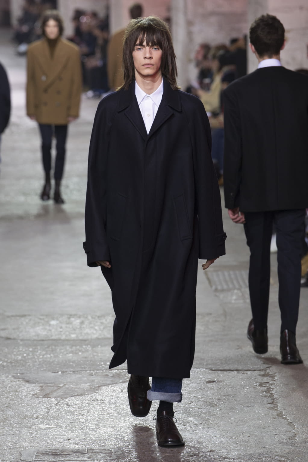 Fashion Week Paris Fall/Winter 2017 look 4 from the Dries Van Noten collection 男装