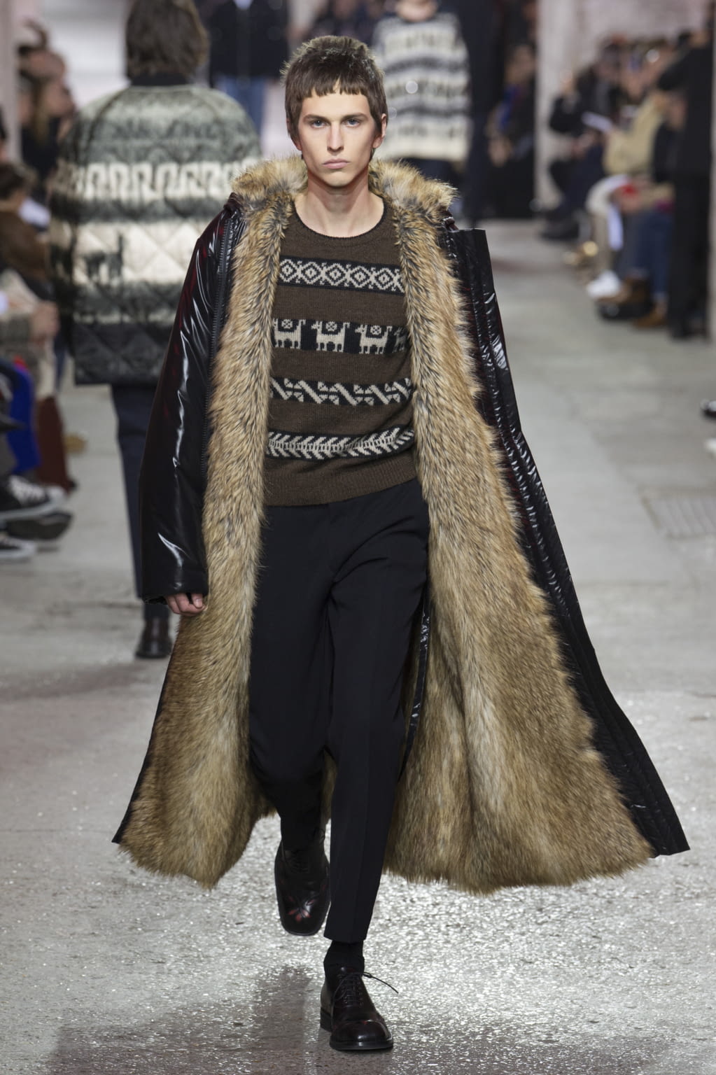Fashion Week Paris Fall/Winter 2017 look 27 de la collection Dries Van Noten menswear