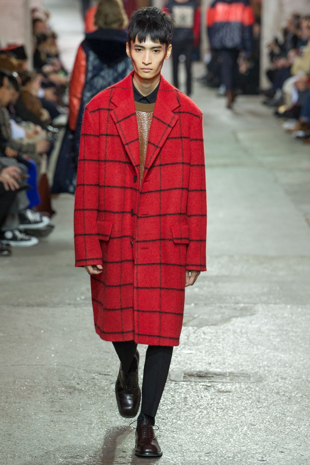 Fashion Week Paris Fall/Winter 2017 look 41 from the Dries Van Noten collection menswear
