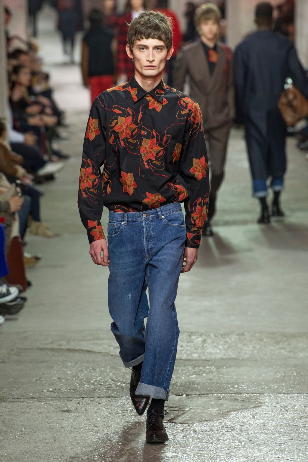 Fashion Week Paris Fall/Winter 2017 look 49 from the Dries Van Noten collection menswear