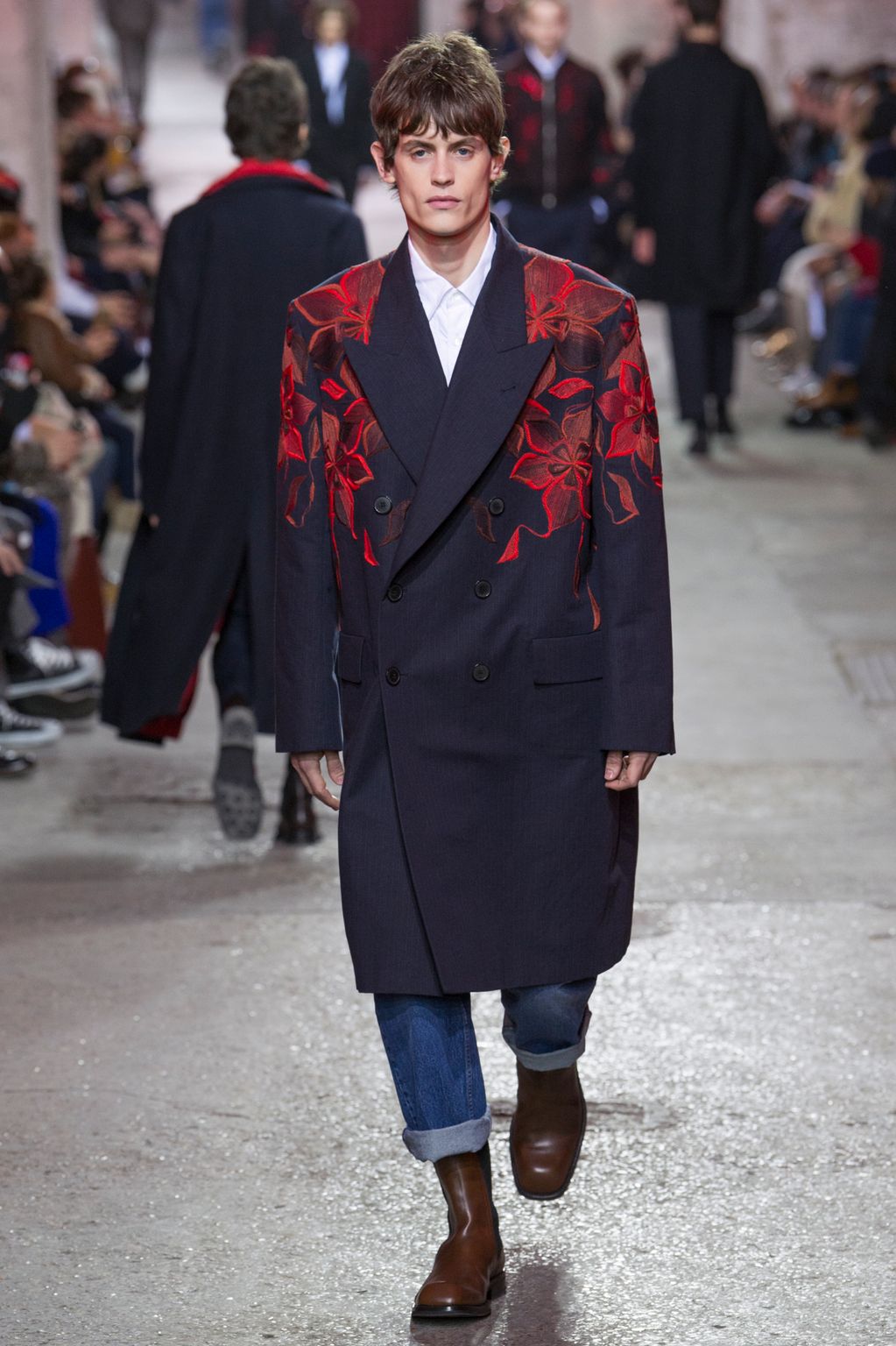 Fashion Week Paris Fall/Winter 2017 look 55 from the Dries Van Noten collection menswear