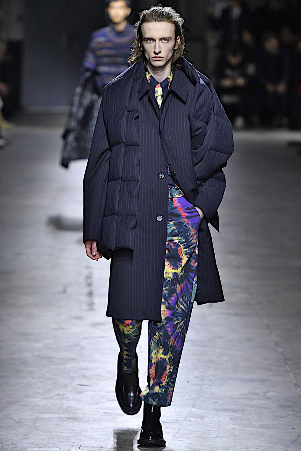 Fashion Week Paris Fall/Winter 2019 look 51 from the Dries Van Noten collection menswear
