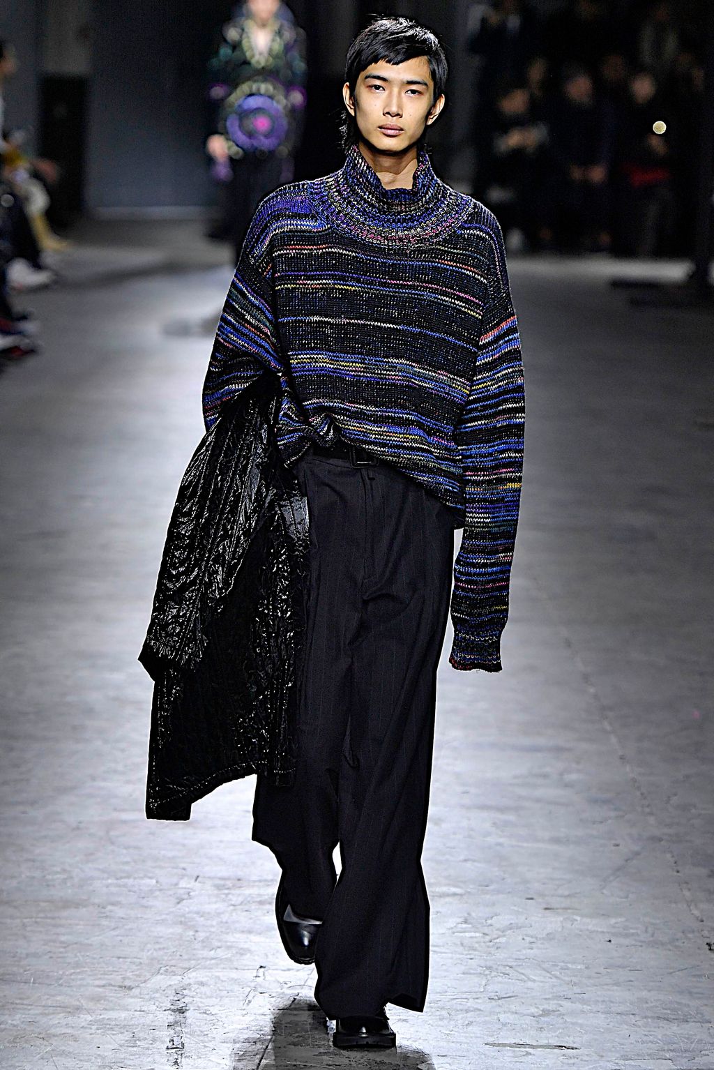 Fashion Week Paris Fall/Winter 2019 look 52 from the Dries Van Noten collection 男装