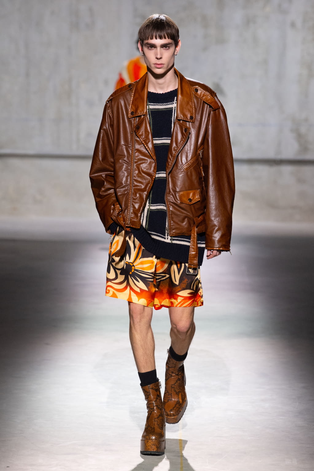 Fashion Week Paris Fall/Winter 2020 look 28 from the Dries Van Noten collection menswear