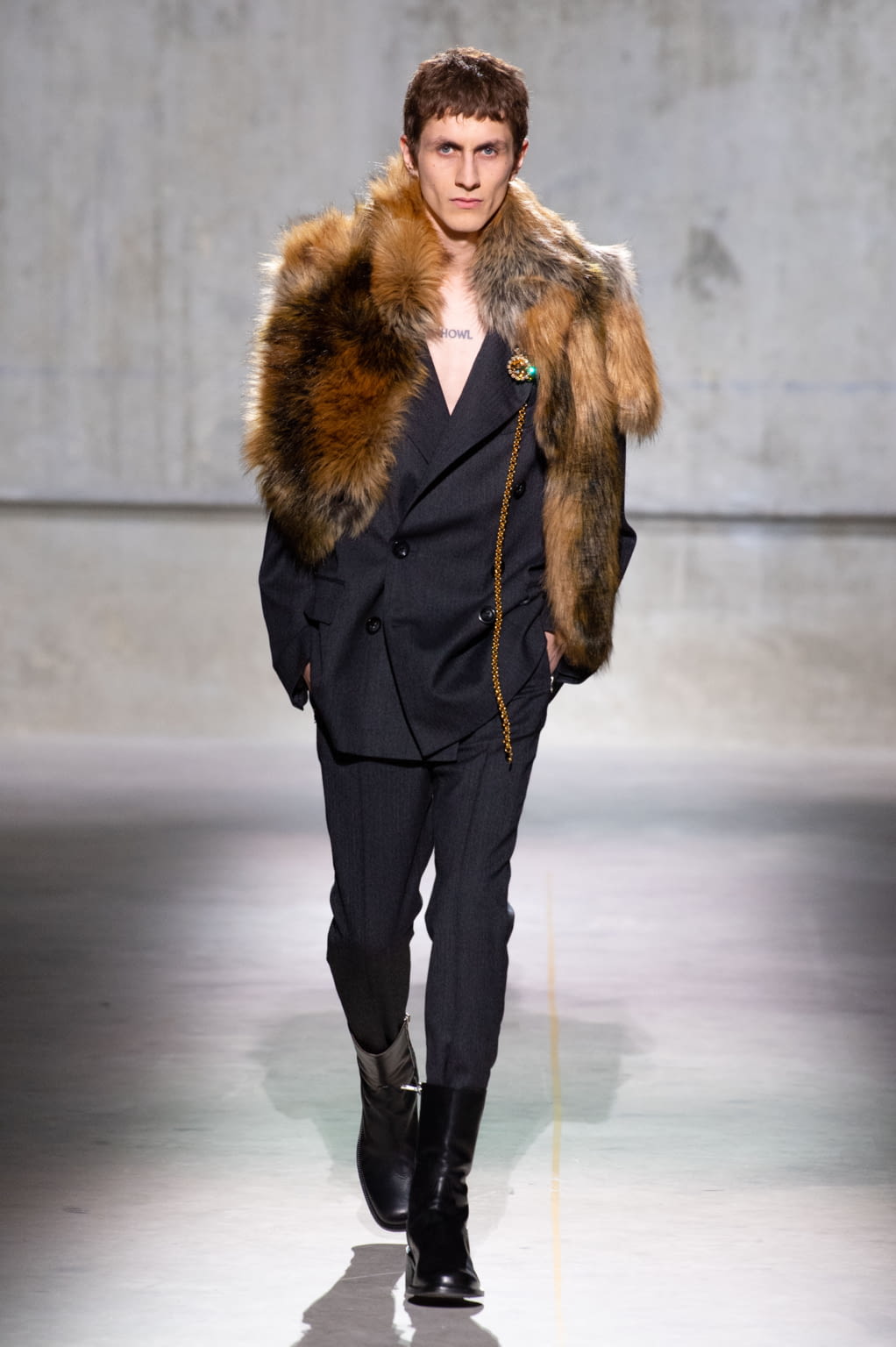 Fashion Week Paris Fall/Winter 2020 look 29 from the Dries Van Noten collection menswear