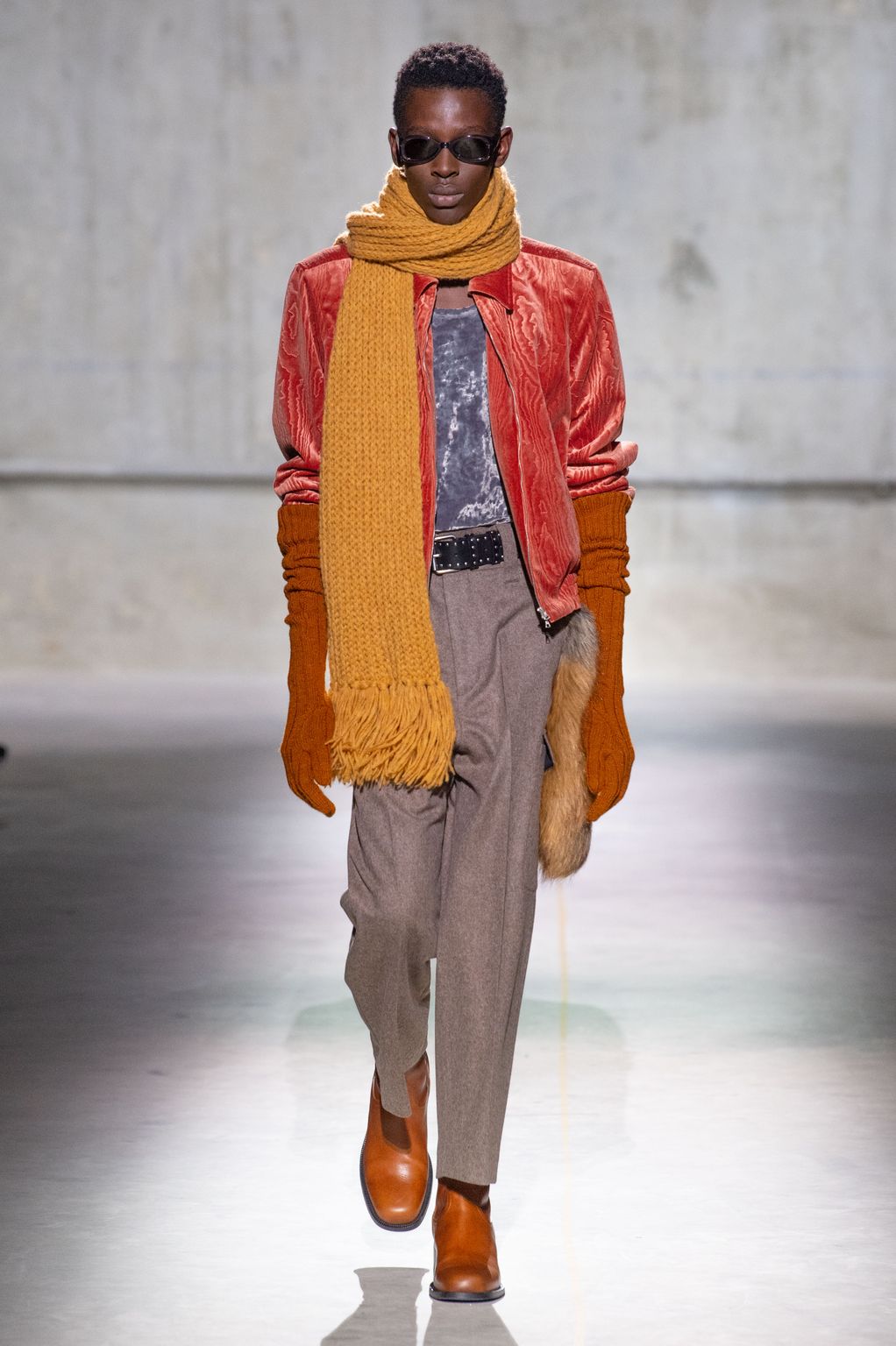 Fashion Week Paris Fall/Winter 2020 look 45 from the Dries Van Noten collection menswear