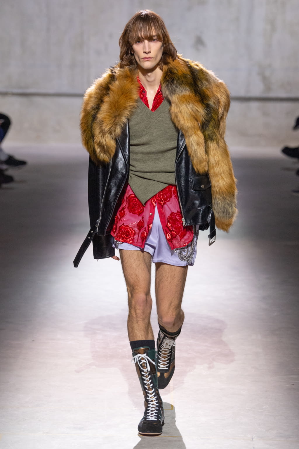 Fashion Week Paris Fall/Winter 2020 look 52 from the Dries Van Noten collection menswear