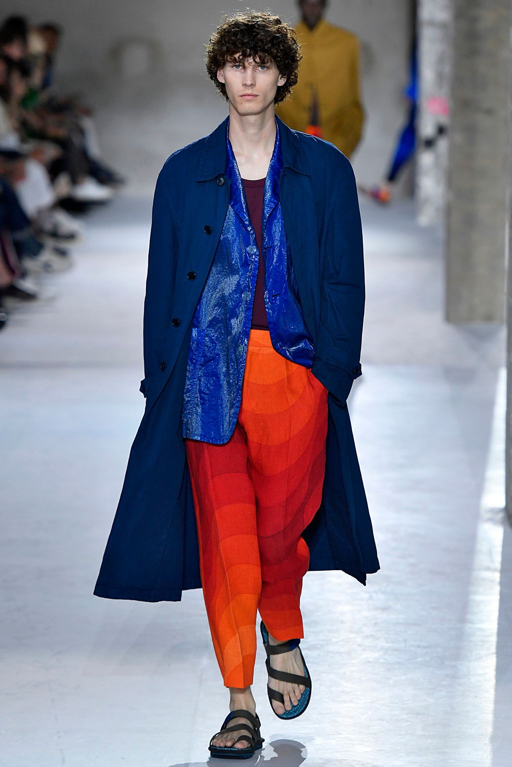Fashion Week Paris Spring/Summer 2019 look 10 from the Dries Van Noten collection 男装