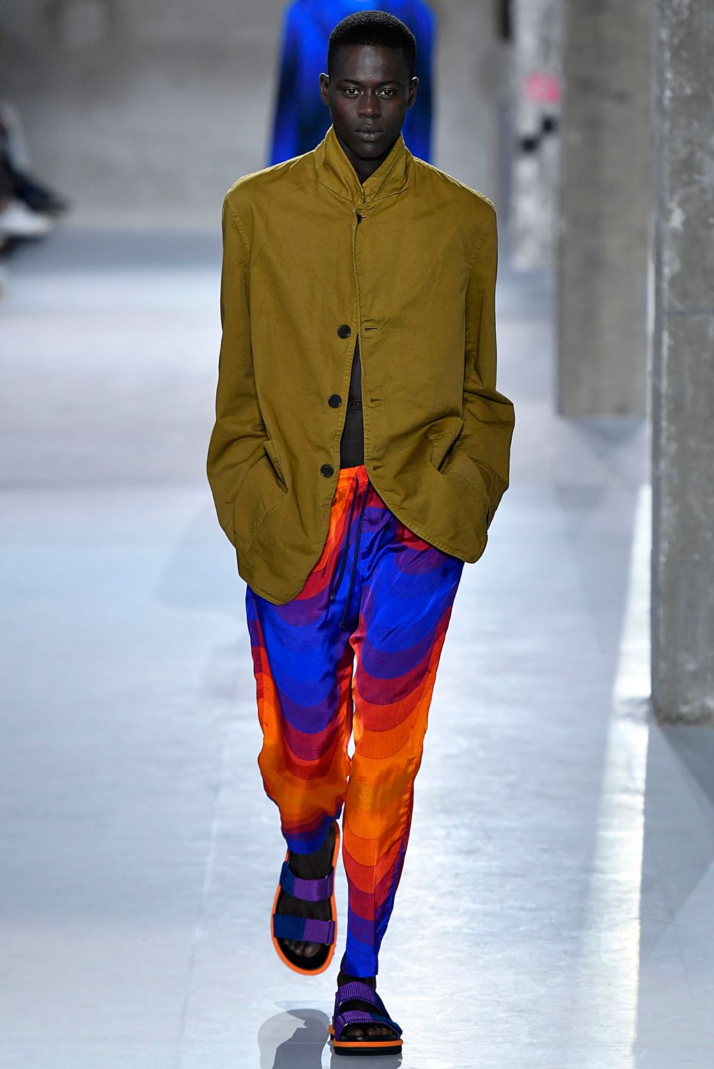 Fashion Week Paris Spring/Summer 2019 look 11 from the Dries Van Noten collection 男装