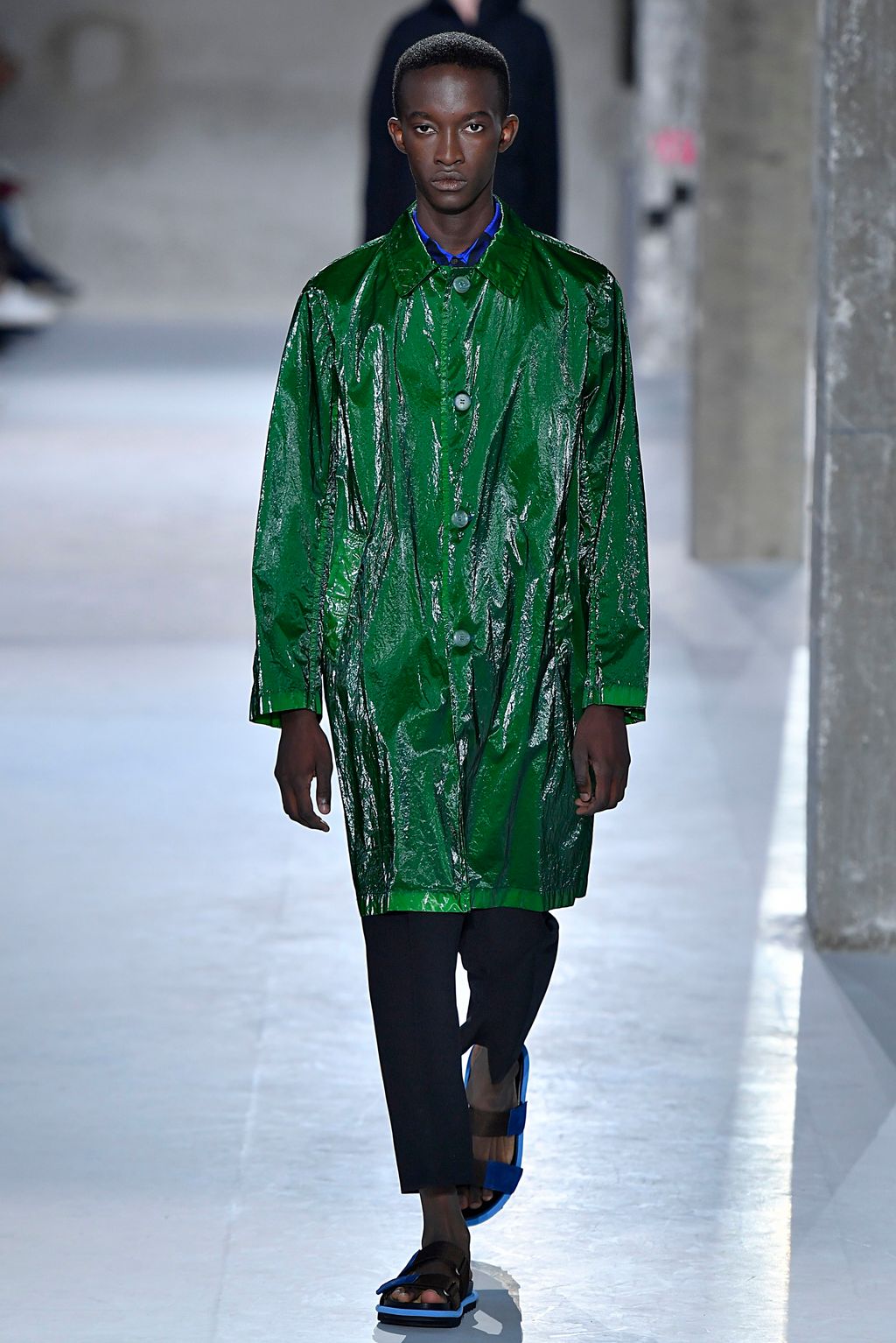 Fashion Week Paris Spring/Summer 2019 look 20 from the Dries Van Noten collection 男装