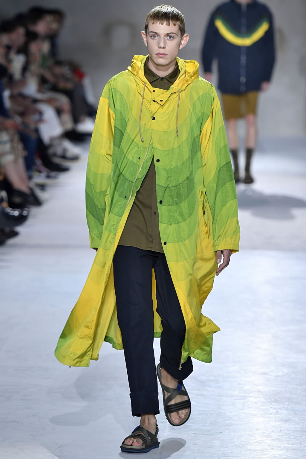 Fashion Week Paris Spring/Summer 2019 look 26 from the Dries Van Noten collection 男装