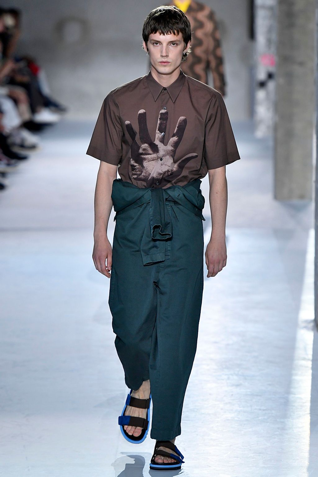 Fashion Week Paris Spring/Summer 2019 look 28 from the Dries Van Noten collection menswear