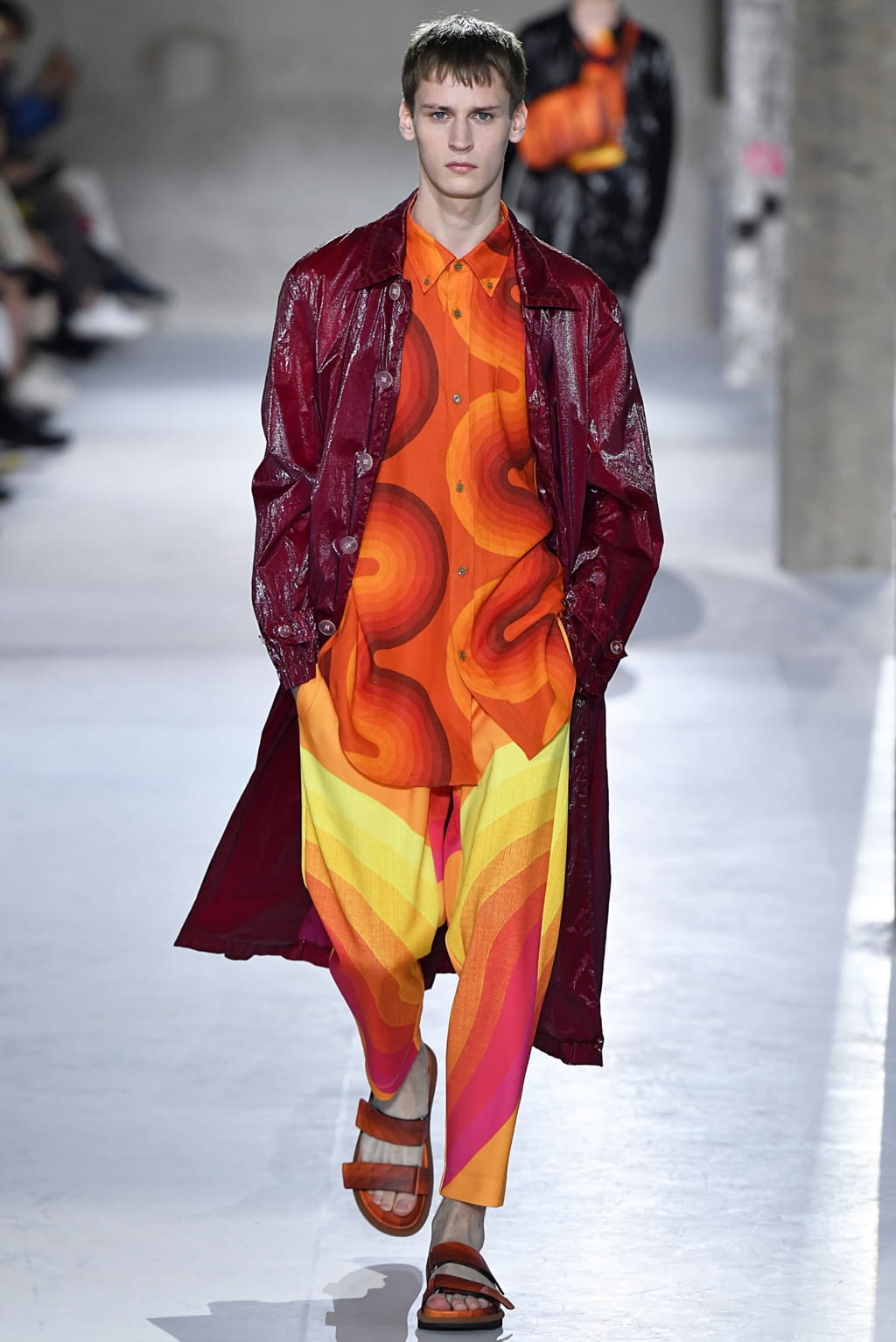Fashion Week Paris Spring/Summer 2019 look 51 from the Dries Van Noten collection 男装