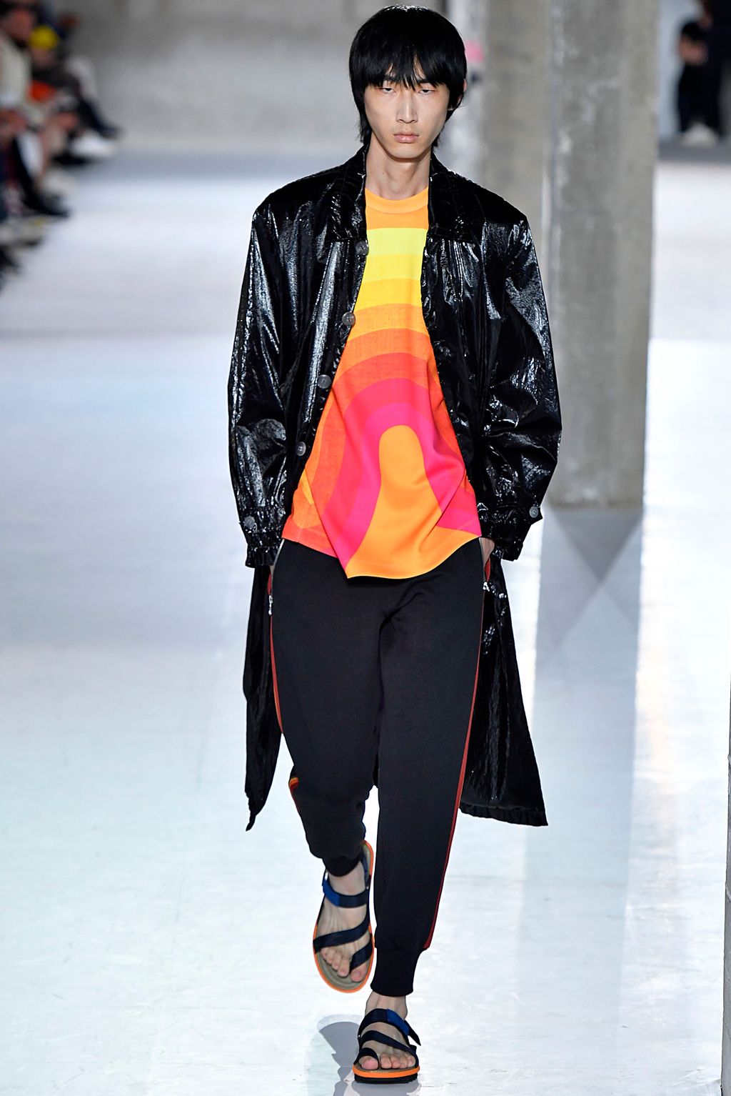 Fashion Week Paris Spring/Summer 2019 look 54 from the Dries Van Noten collection menswear