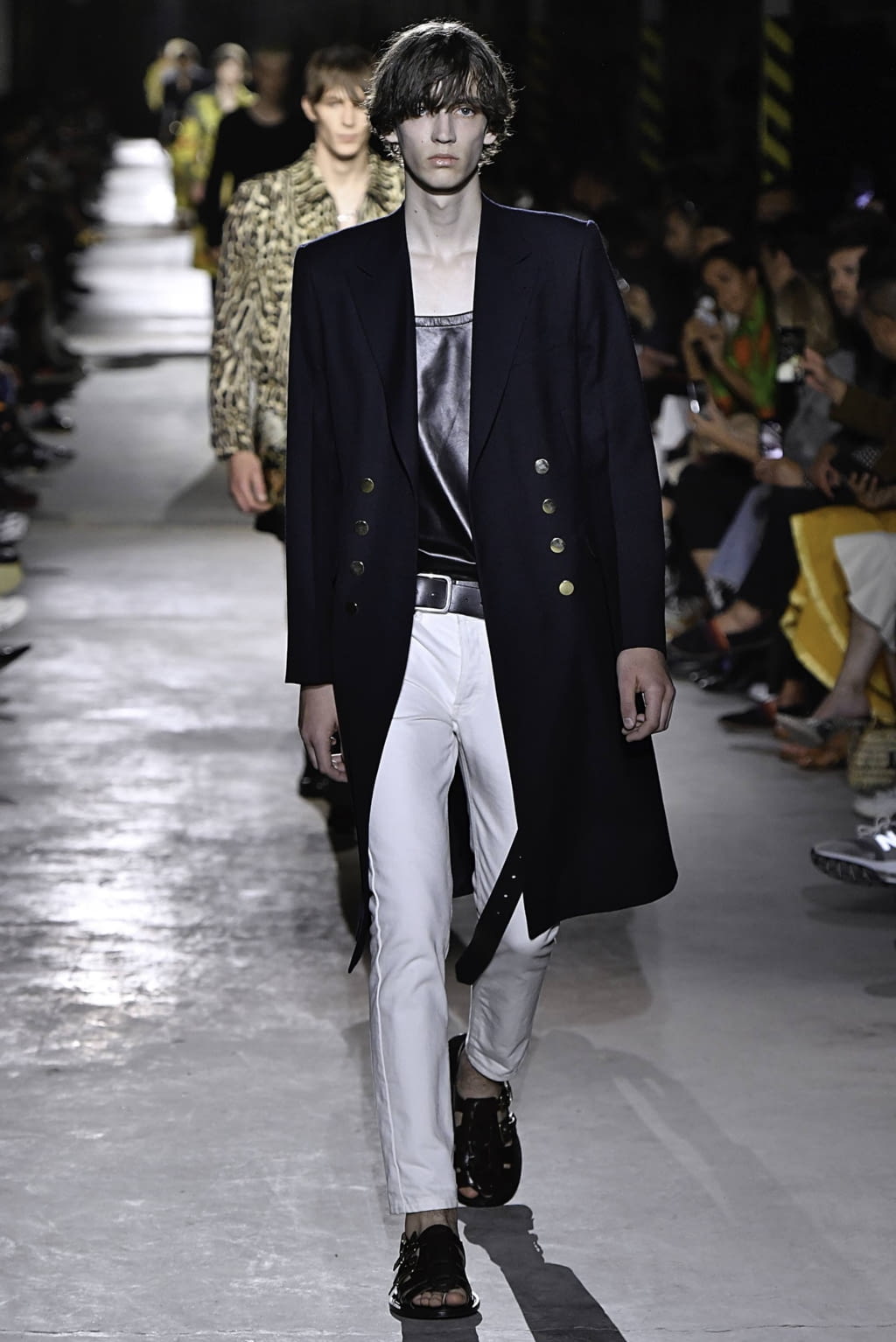Fashion Week Paris Spring/Summer 2020 look 8 from the Dries Van Noten collection 男装