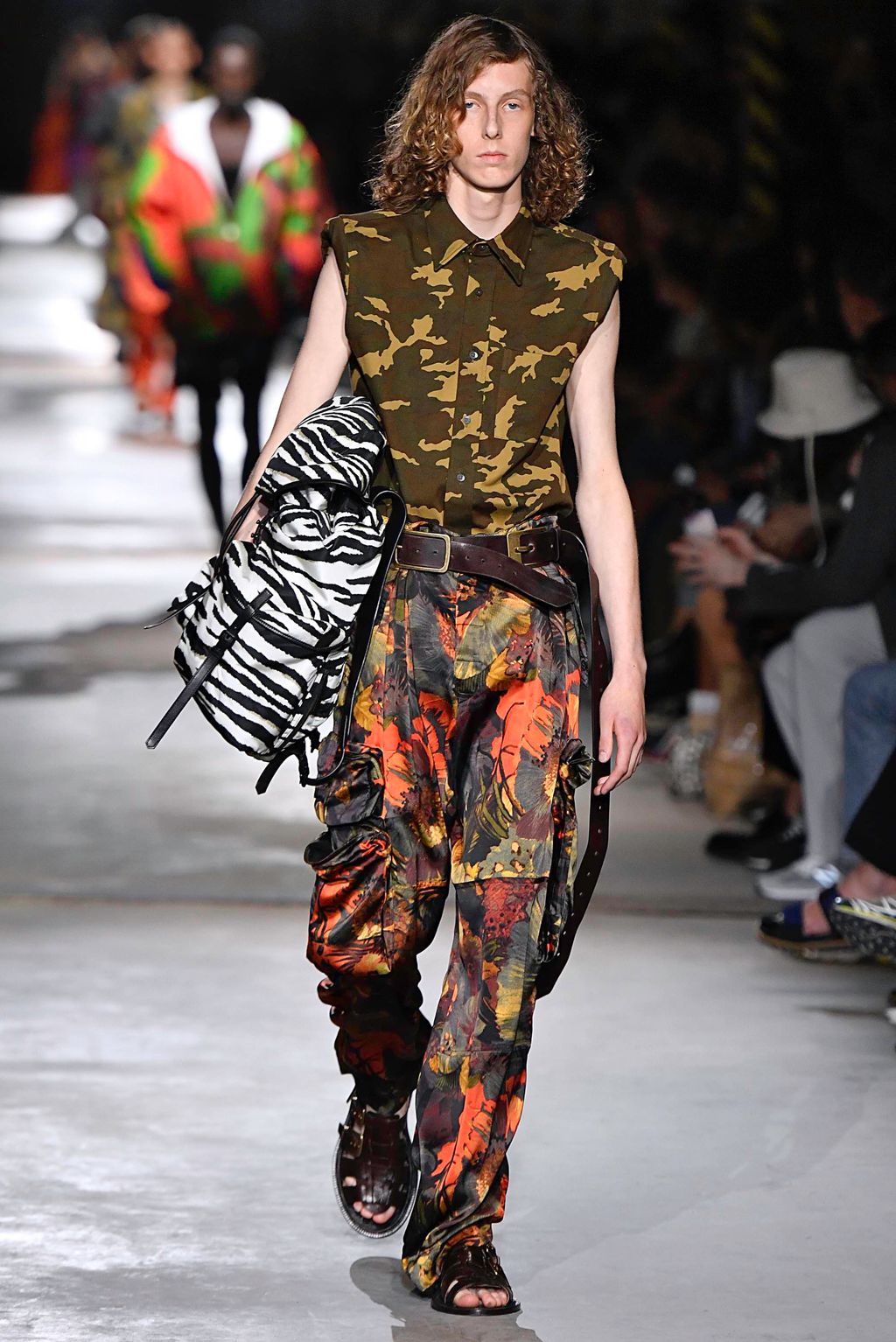 Fashion Week Paris Spring/Summer 2020 look 51 from the Dries Van Noten collection menswear