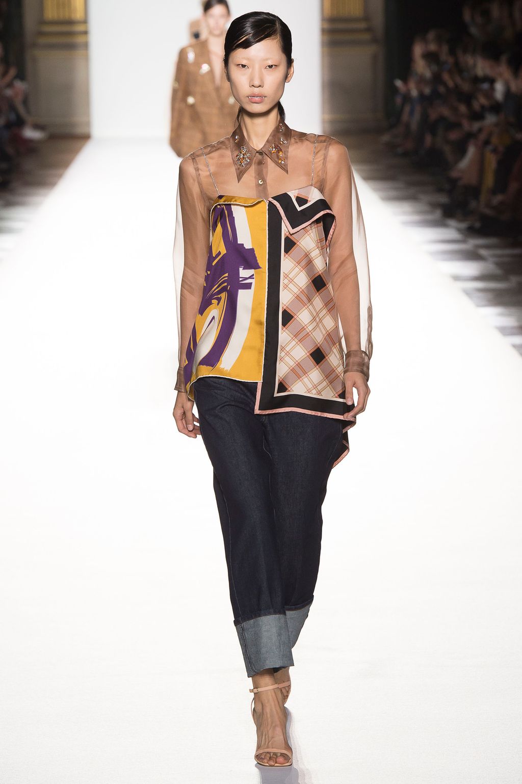 Fashion Week Paris Spring/Summer 2018 look 6 from the Dries Van Noten collection 女装