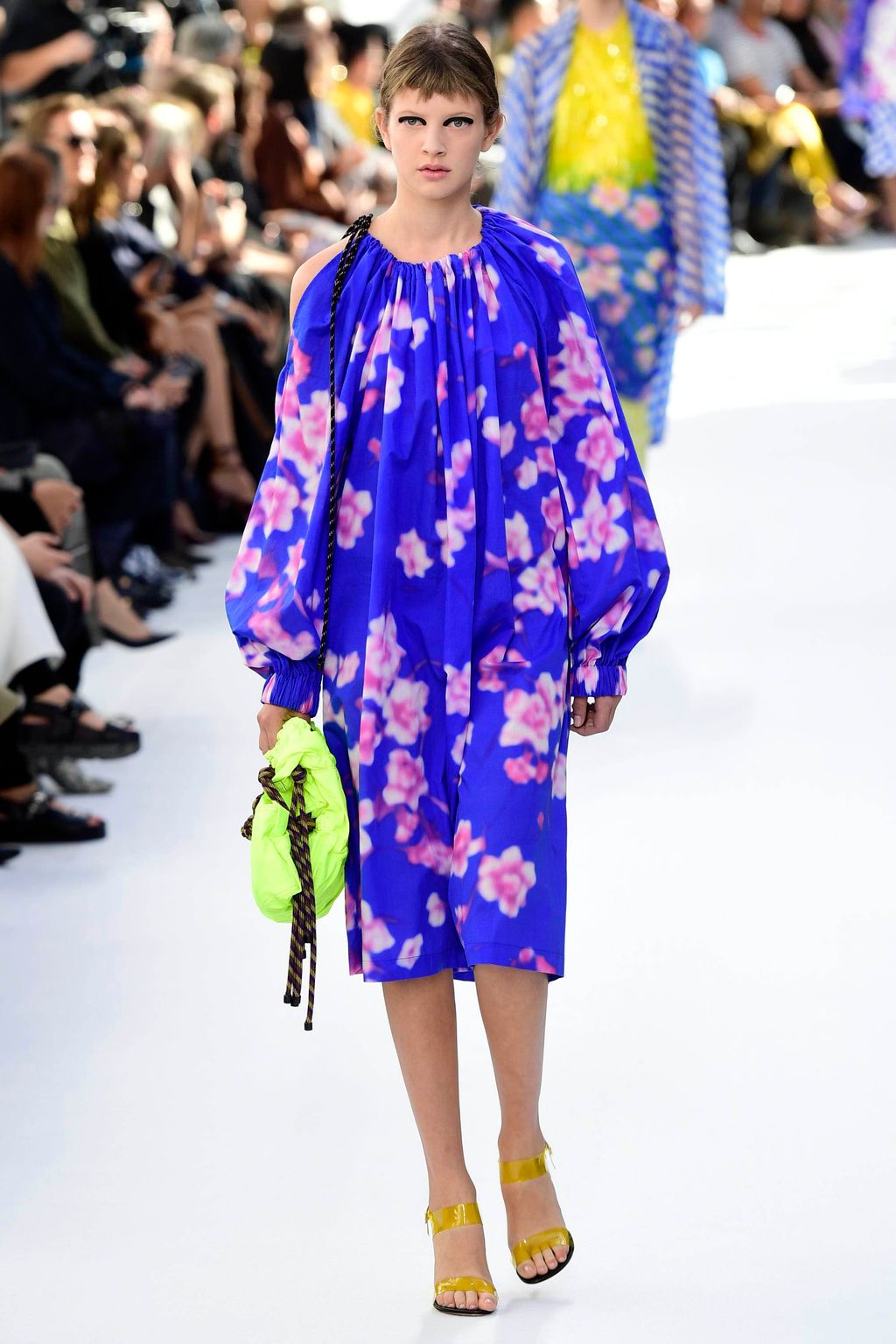 Fashion Week Paris Spring/Summer 2019 look 27 from the Dries Van Noten collection 女装