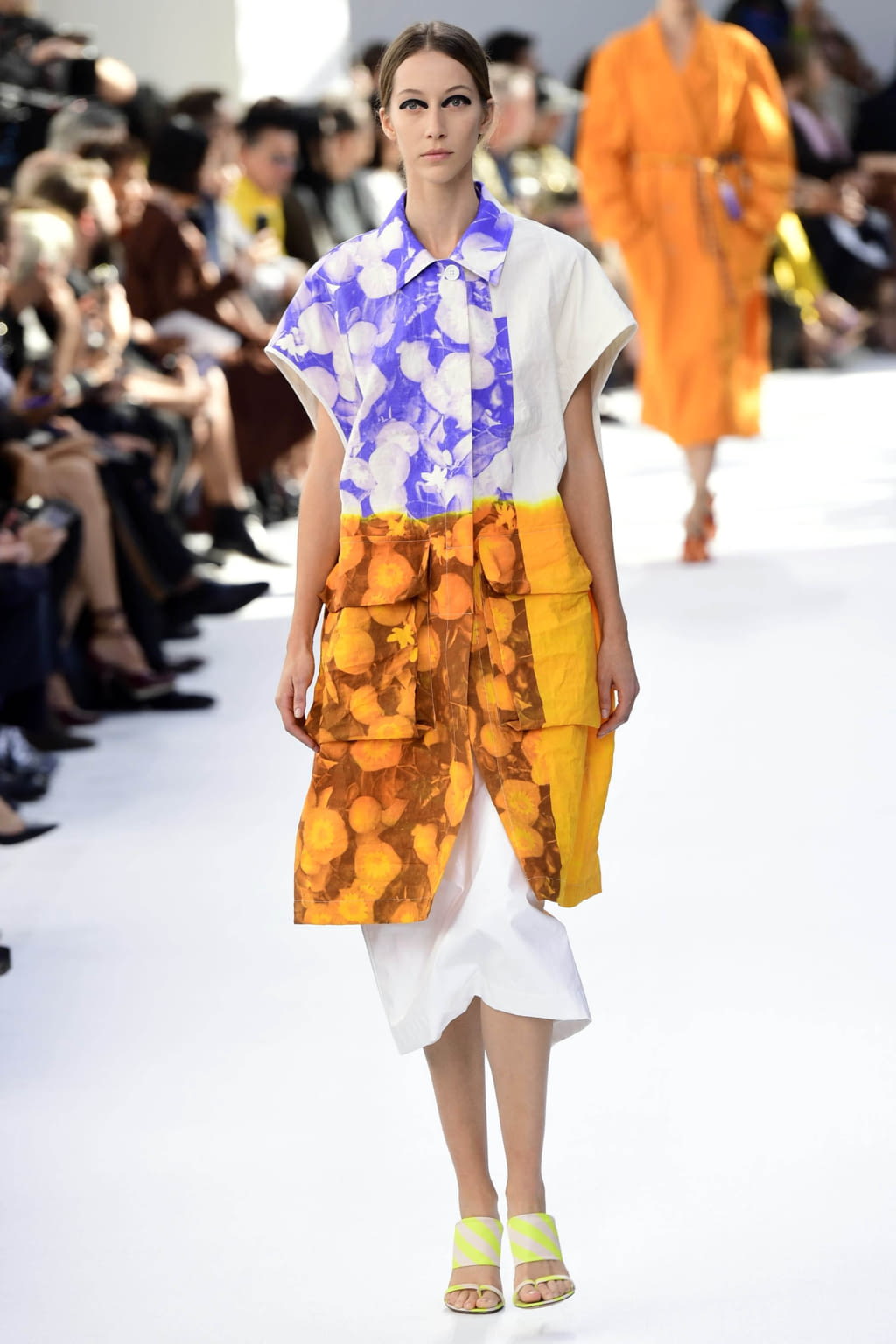 Fashion Week Paris Spring/Summer 2019 look 36 from the Dries Van Noten collection 女装