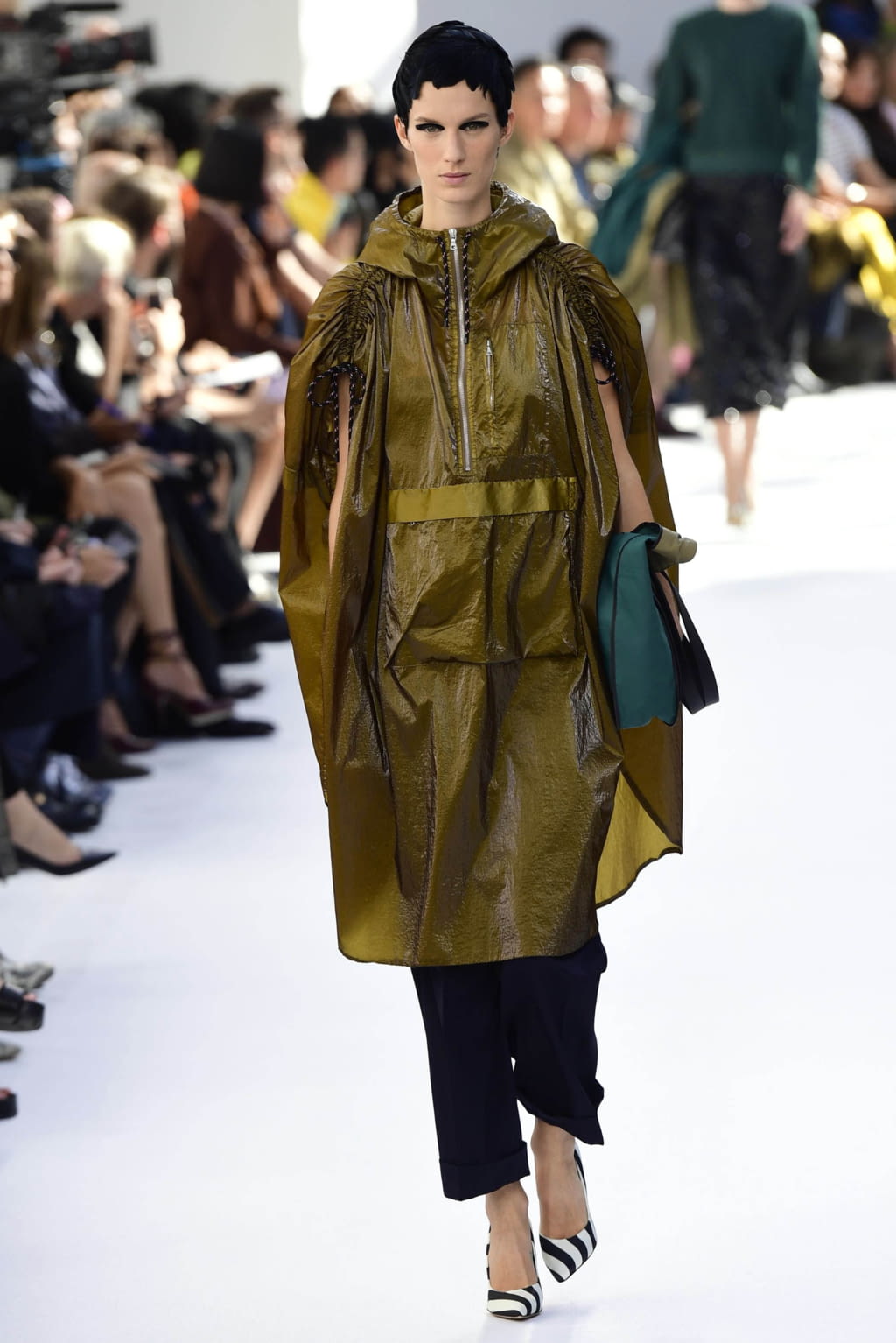 Fashion Week Paris Spring/Summer 2019 look 40 de la collection Dries Van Noten womenswear