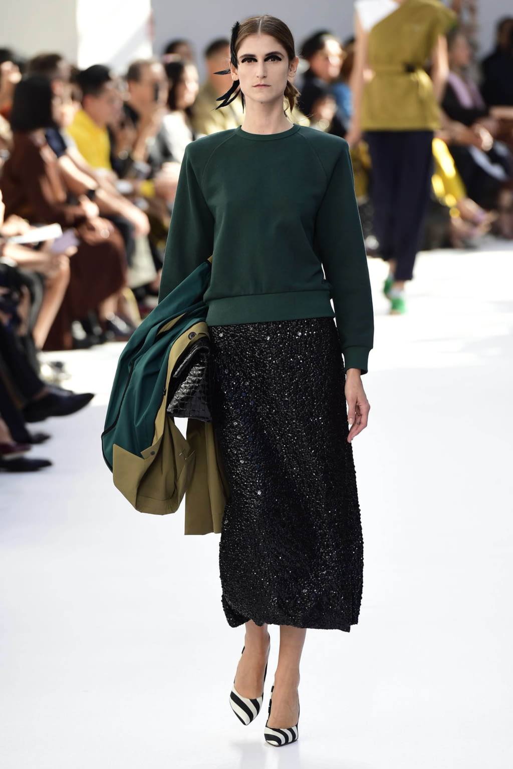 Fashion Week Paris Spring/Summer 2019 look 41 from the Dries Van Noten collection womenswear