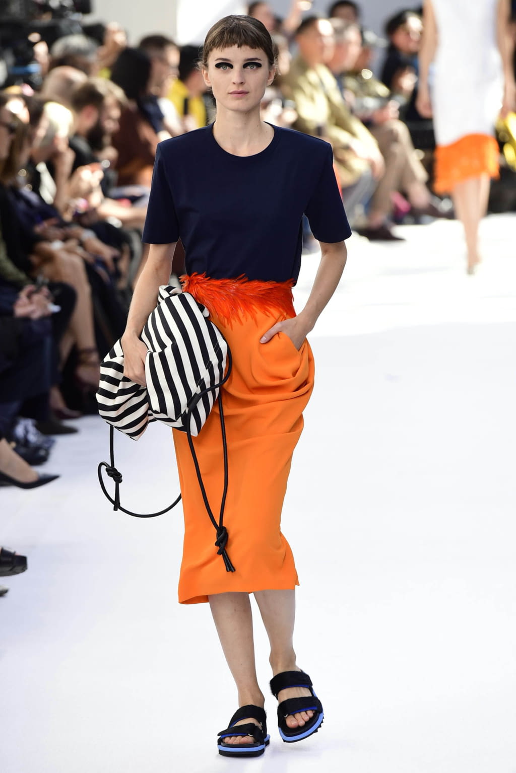 Fashion Week Paris Spring/Summer 2019 look 50 de la collection Dries Van Noten womenswear