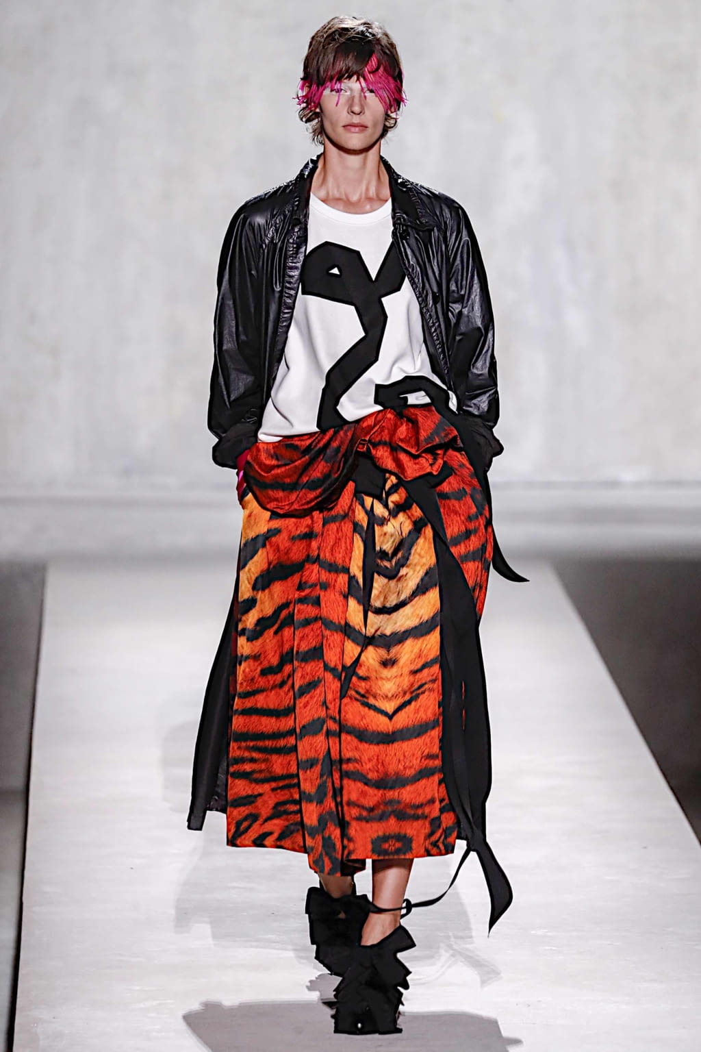 Fashion Week Paris Spring/Summer 2020 look 9 de la collection Dries Van Noten womenswear