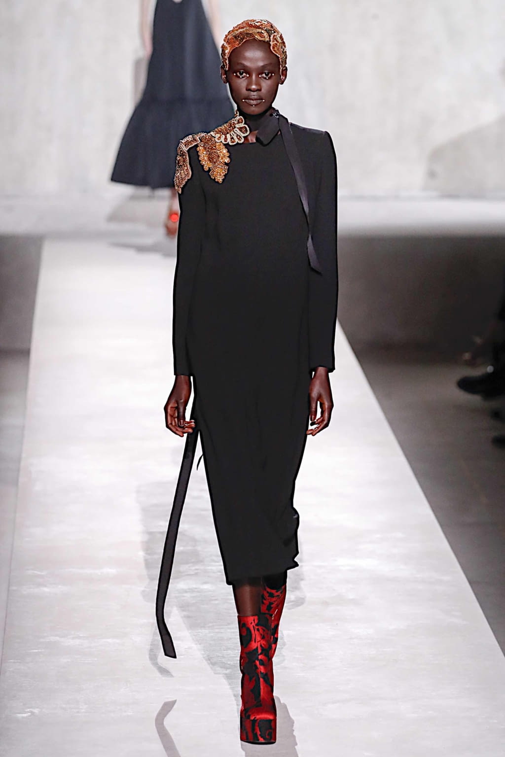 Fashion Week Paris Spring/Summer 2020 look 42 from the Dries Van Noten collection womenswear