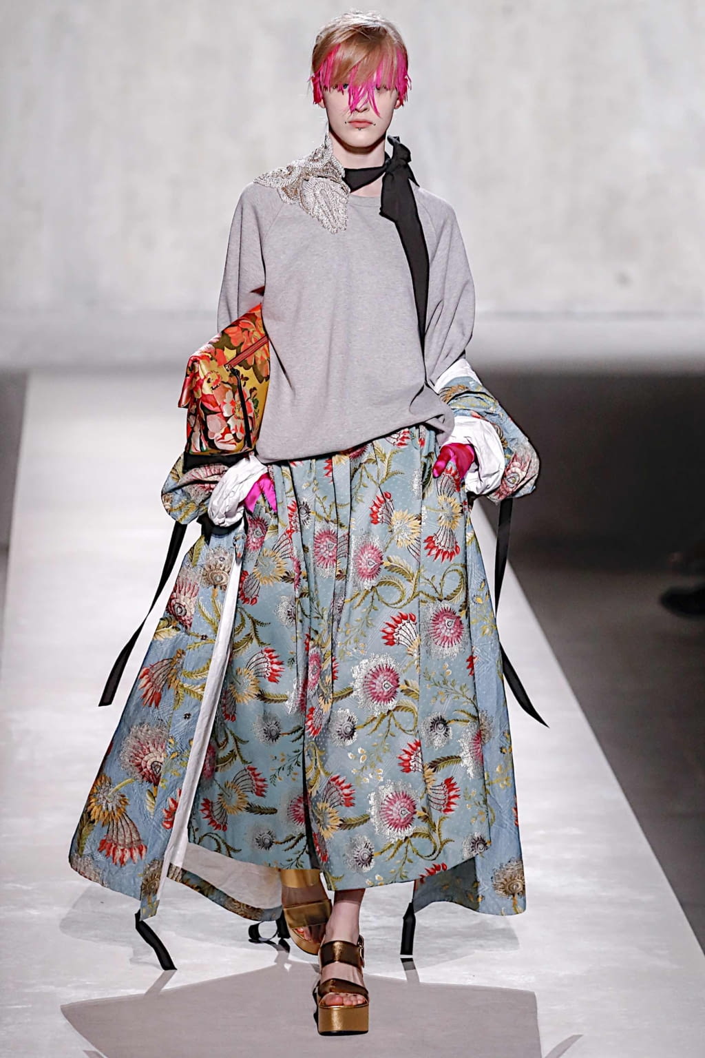 Fashion Week Paris Spring/Summer 2020 look 62 de la collection Dries Van Noten womenswear