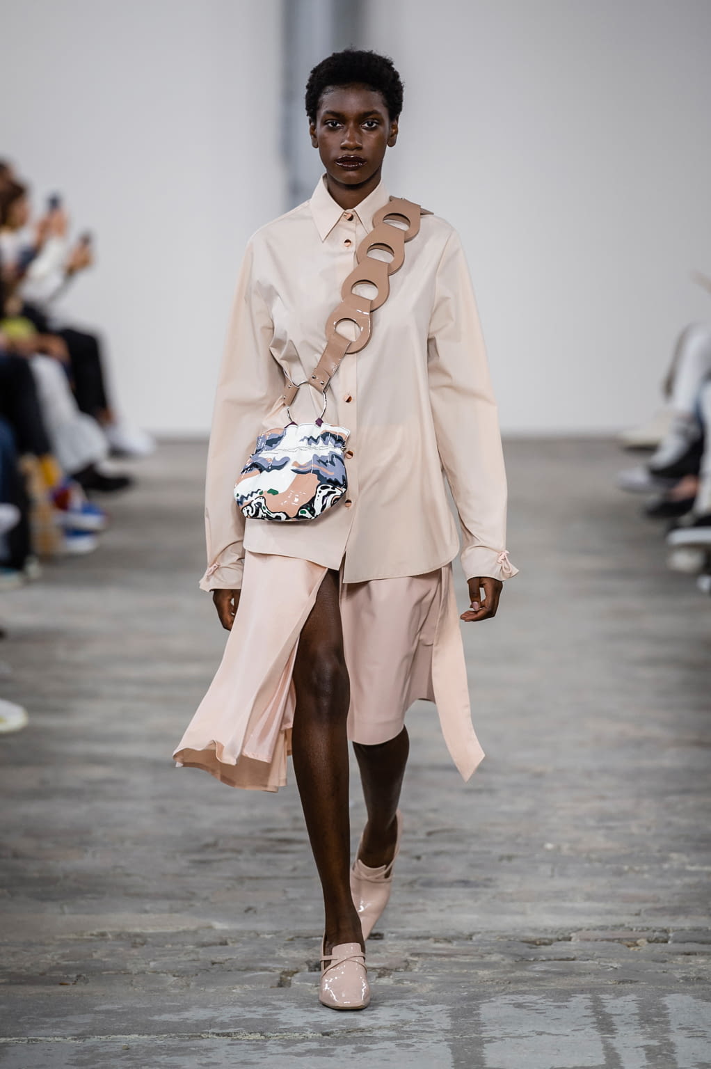 Fashion Week Paris Spring/Summer 2019 look 24 from the DROMe collection 女装