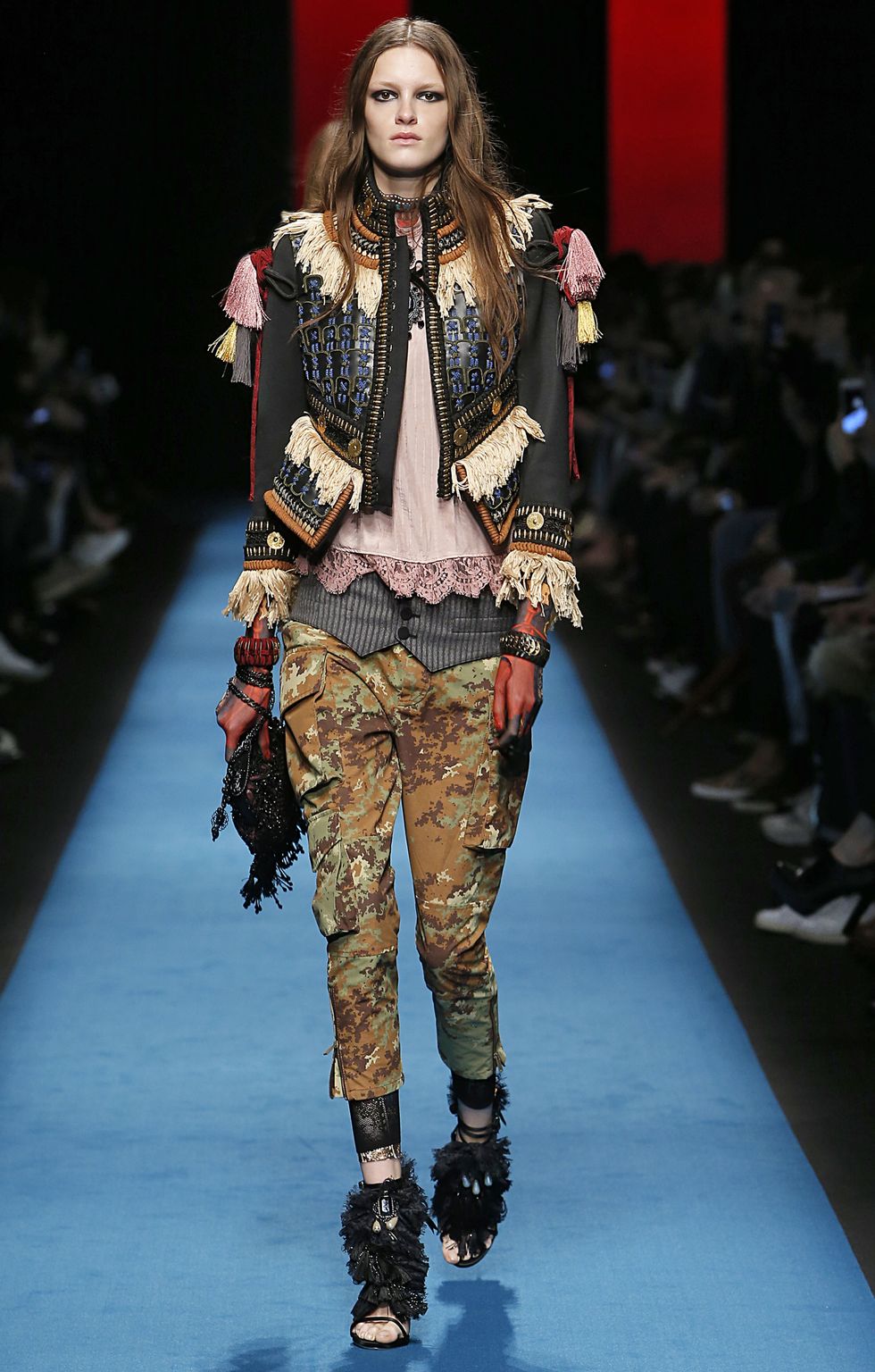 Fashion Week Milan Fall/Winter 2016 look 13 from the Dsquared2 collection womenswear
