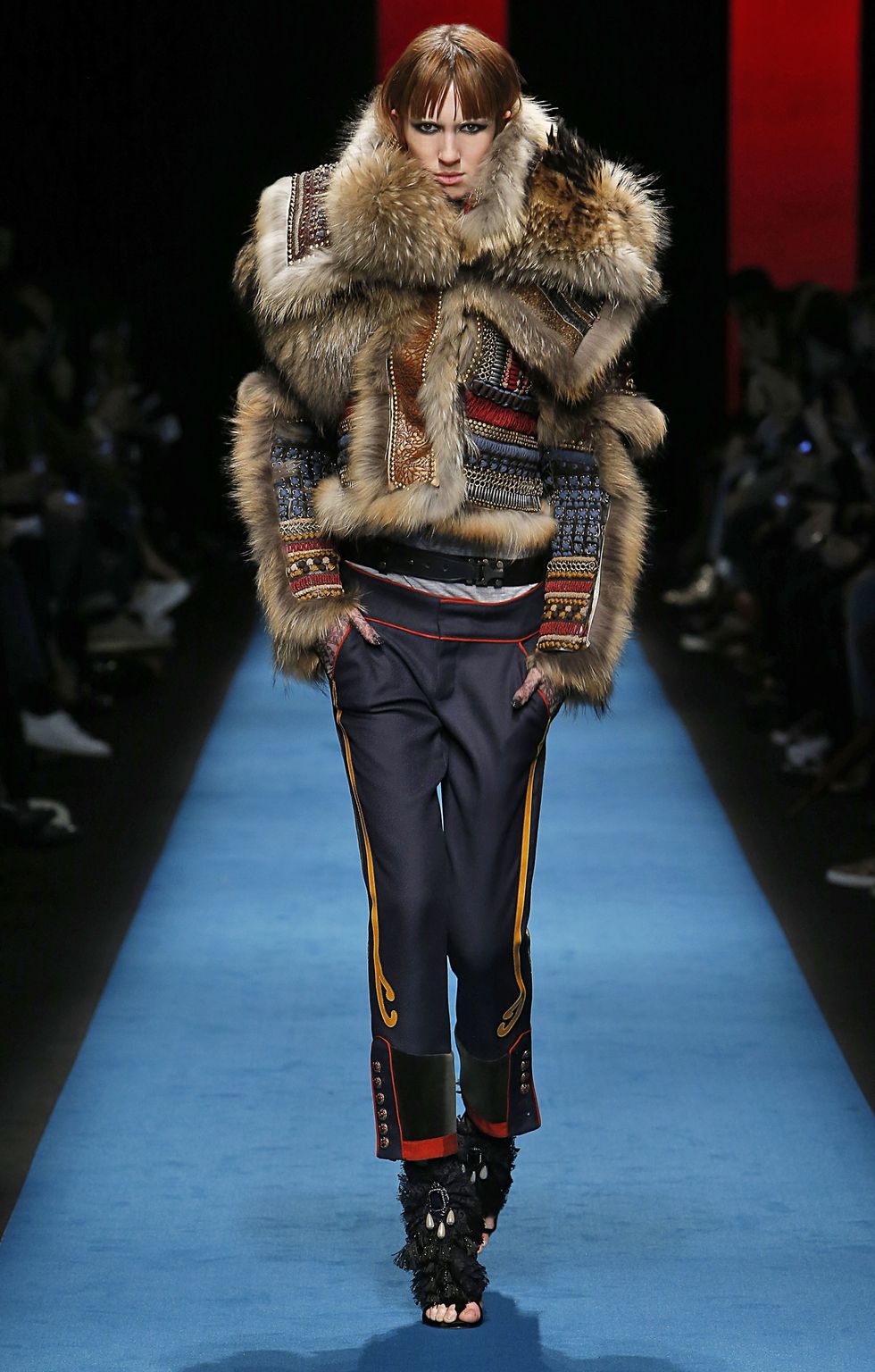 Fashion Week Milan Fall/Winter 2016 look 20 from the Dsquared2 collection womenswear