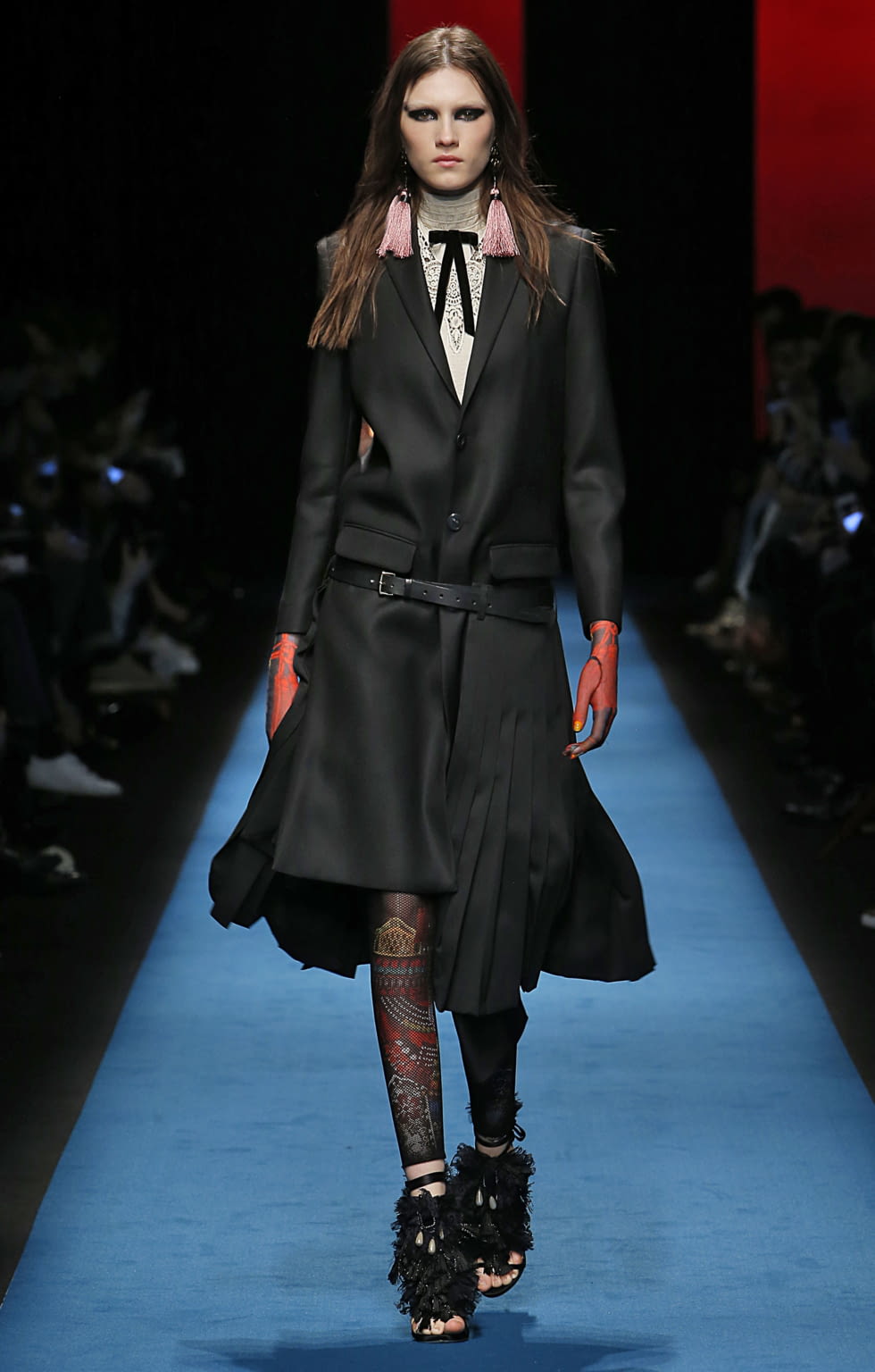 Fashion Week Milan Fall/Winter 2016 look 27 from the Dsquared2 collection womenswear