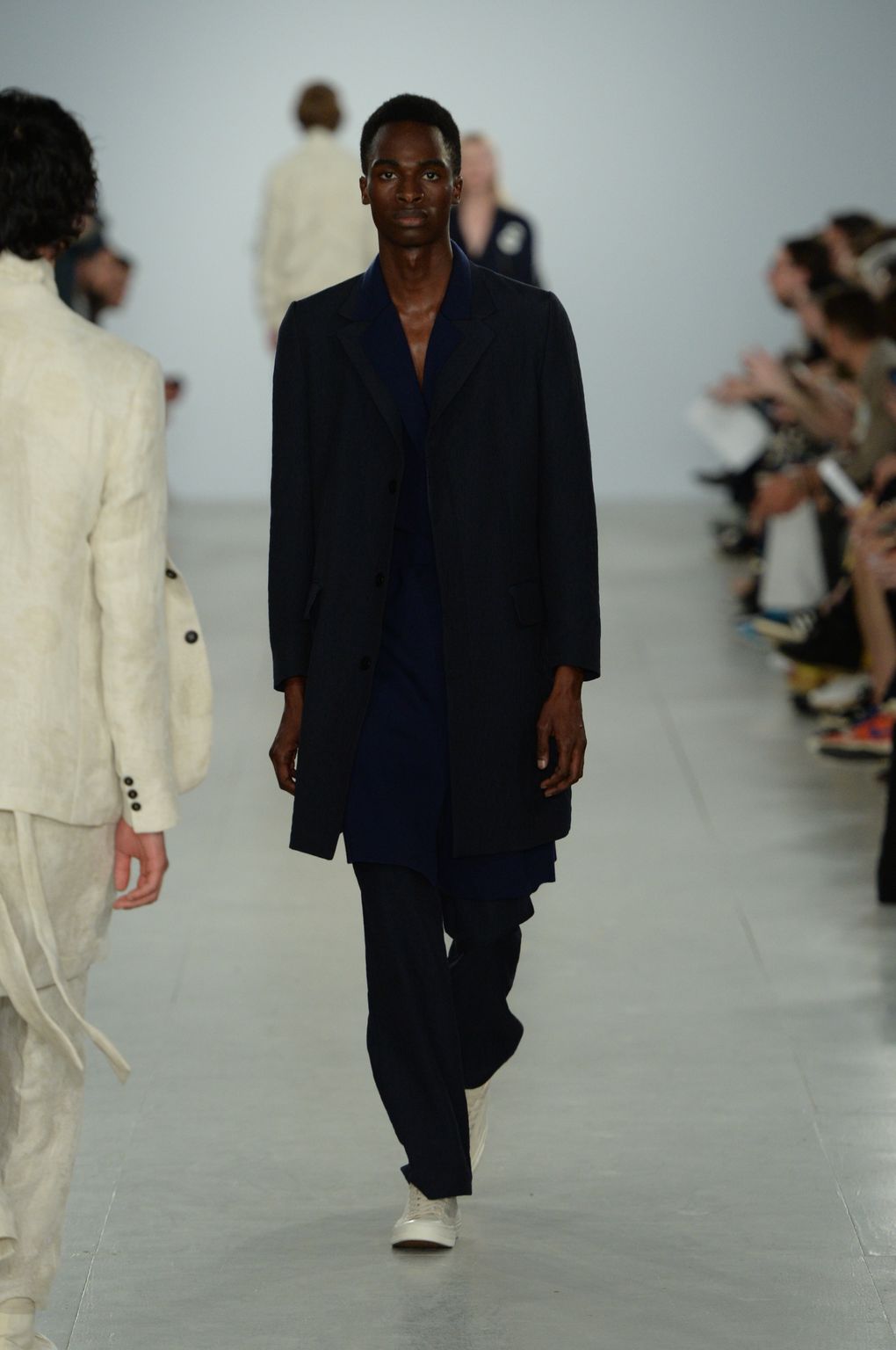 Fashion Week London Spring/Summer 2017 look 15 from the Matthew Miller collection menswear