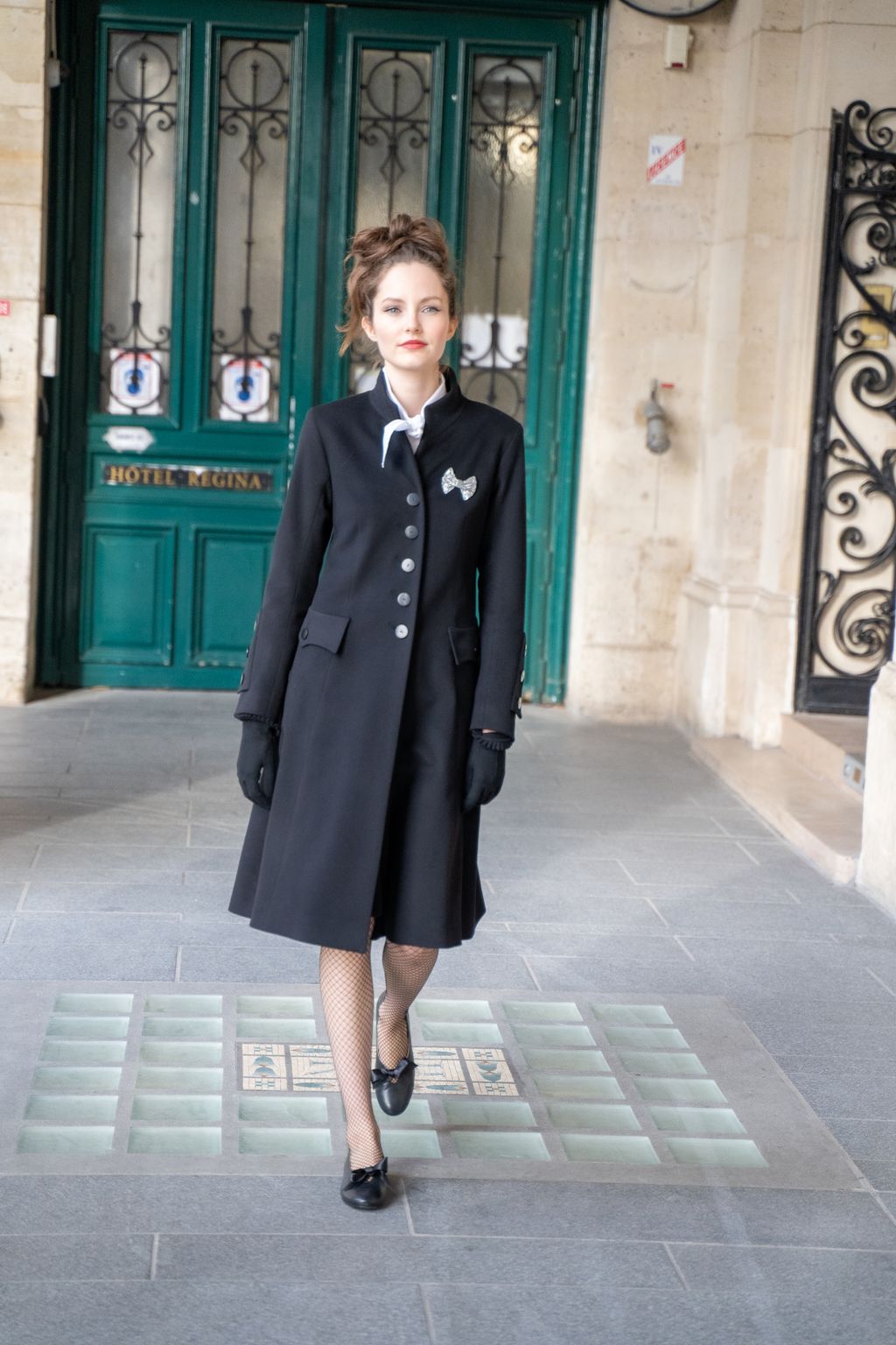 Fashion Week Paris Fall/Winter 2022 look 30 de la collection Agnès B womenswear