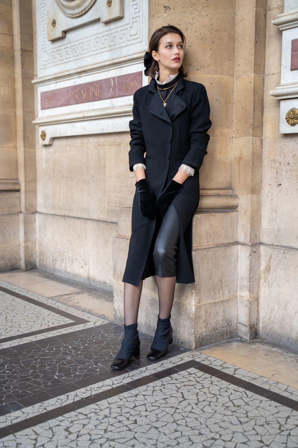 Fashion Week Paris Fall/Winter 2022 look 32 de la collection Agnès B womenswear