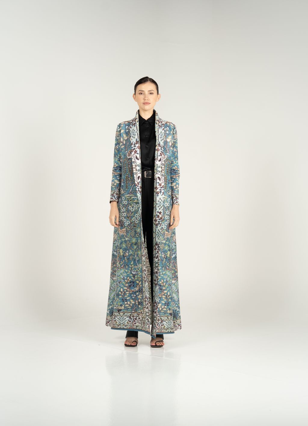Fashion Week Paris Resort 2023 look 6 de la collection Kaf by Kaf - Saudi 100 womenswear