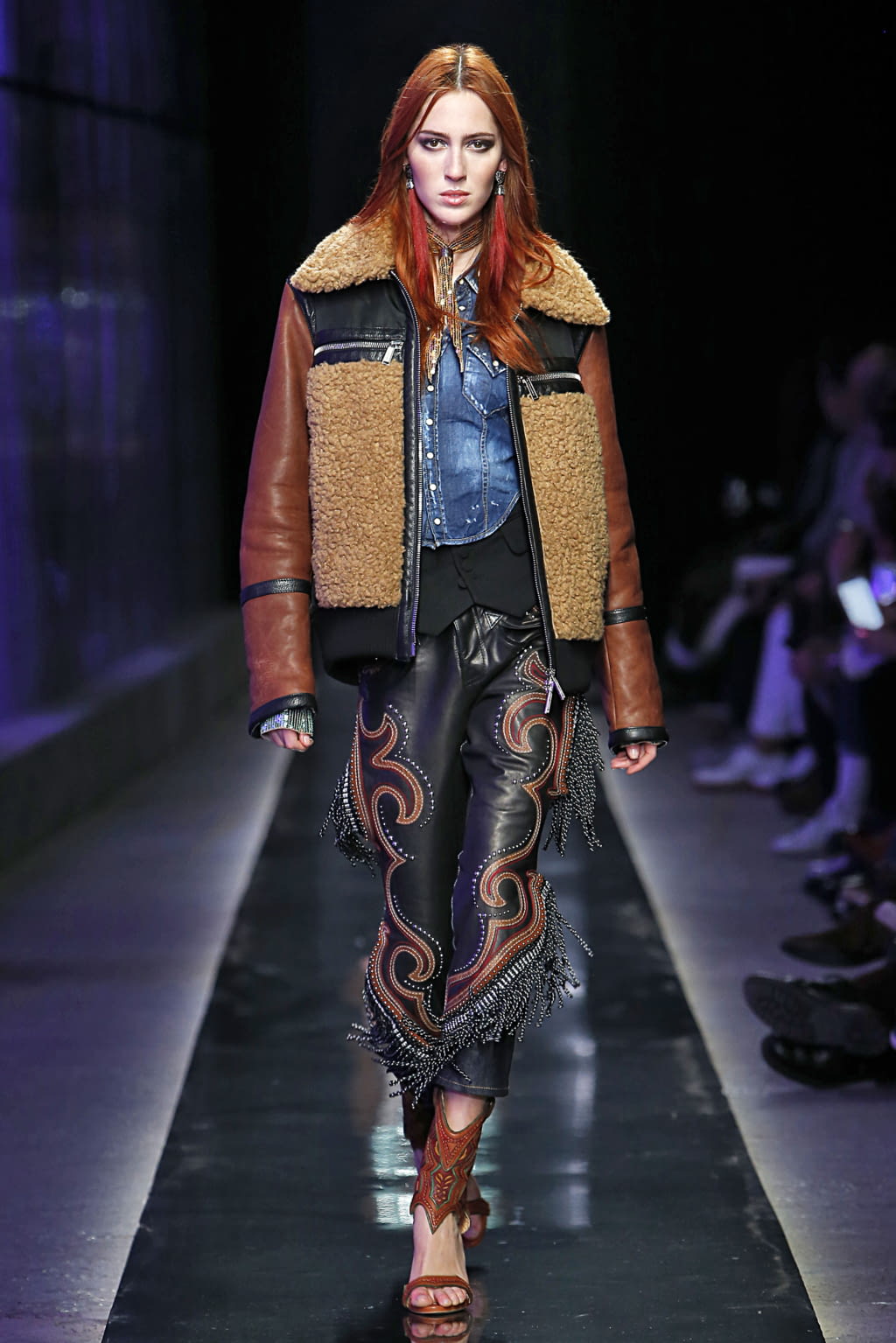 Fashion Week Milan Fall/Winter 2018 look 41 from the Dsquared2 collection 男装