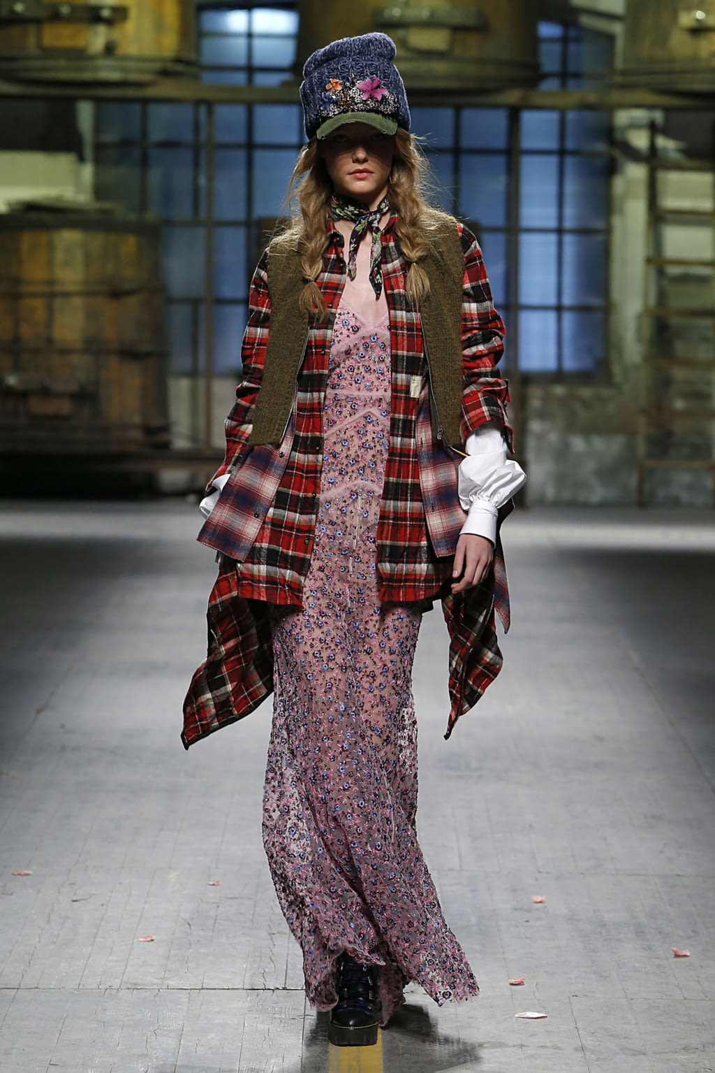 Fashion Week Milan Fall/Winter 2017 look 6 de la collection Dsquared2 menswear