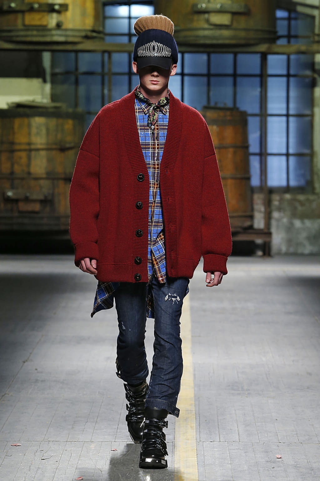 Fashion Week Milan Fall/Winter 2017 look 12 from the Dsquared2 collection 男装
