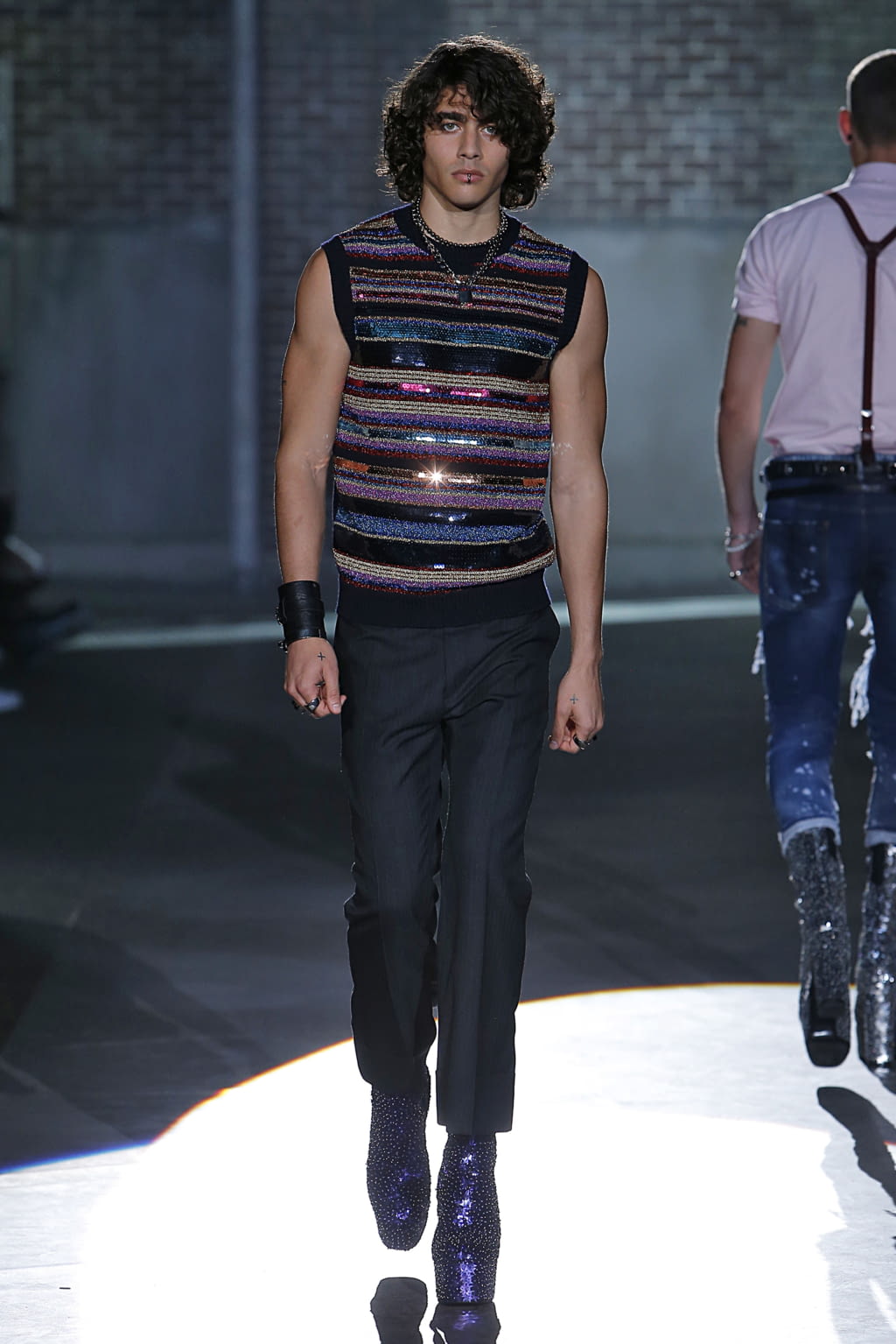 Fashion Week Milan Spring/Summer 2017 look 8 from the Dsquared2 collection menswear