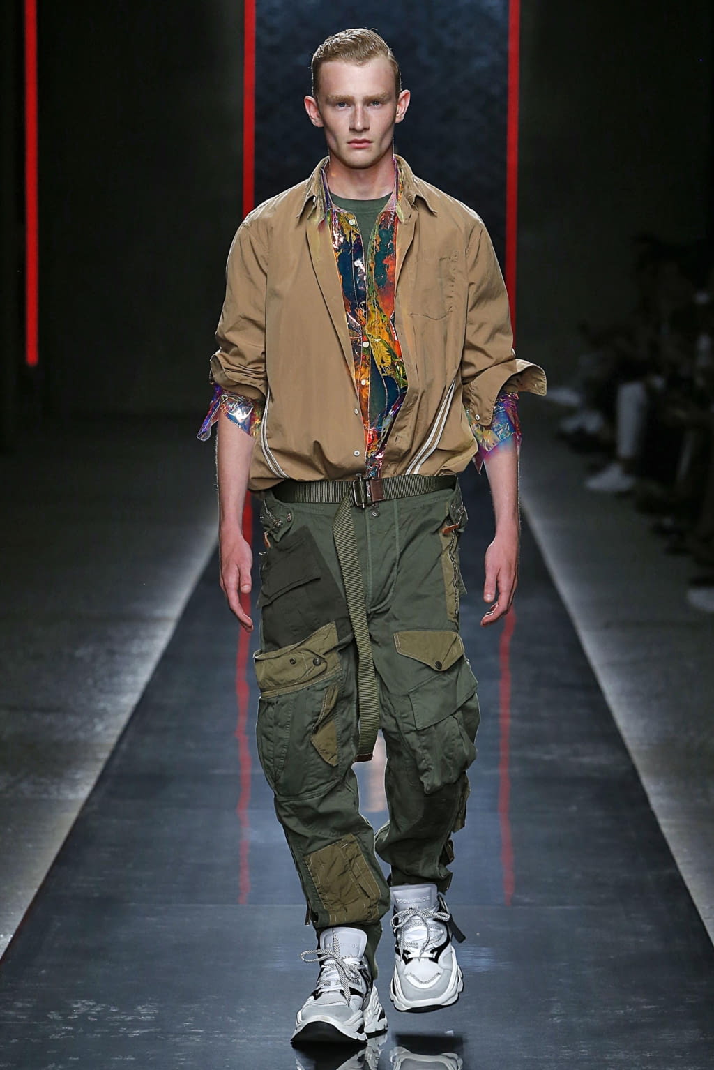 Fashion Week Milan Spring/Summer 2019 look 9 from the Dsquared2 collection menswear