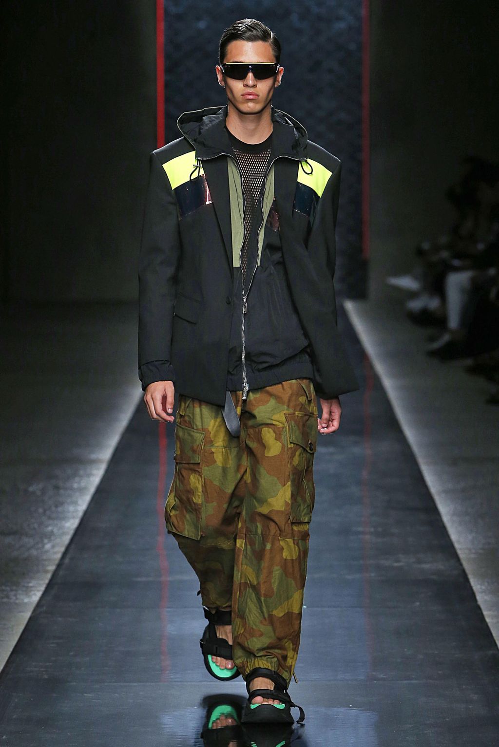 Fashion Week Milan Spring/Summer 2019 look 20 from the Dsquared2 collection 男装