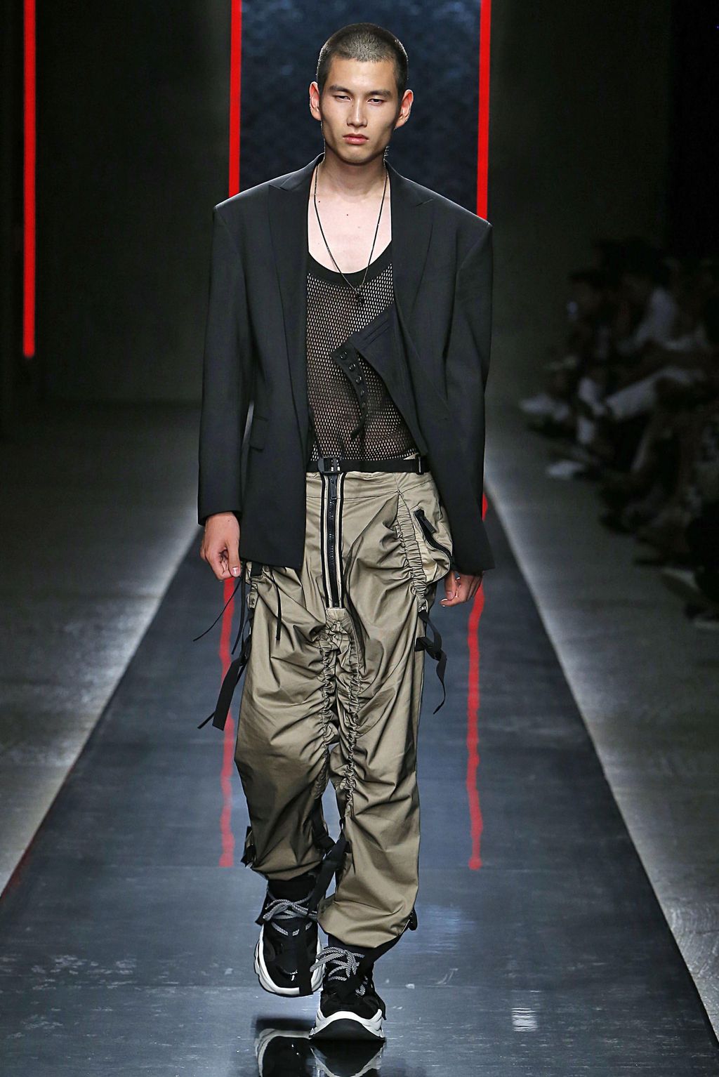 Fashion Week Milan Spring/Summer 2019 look 38 from the Dsquared2 collection 男装