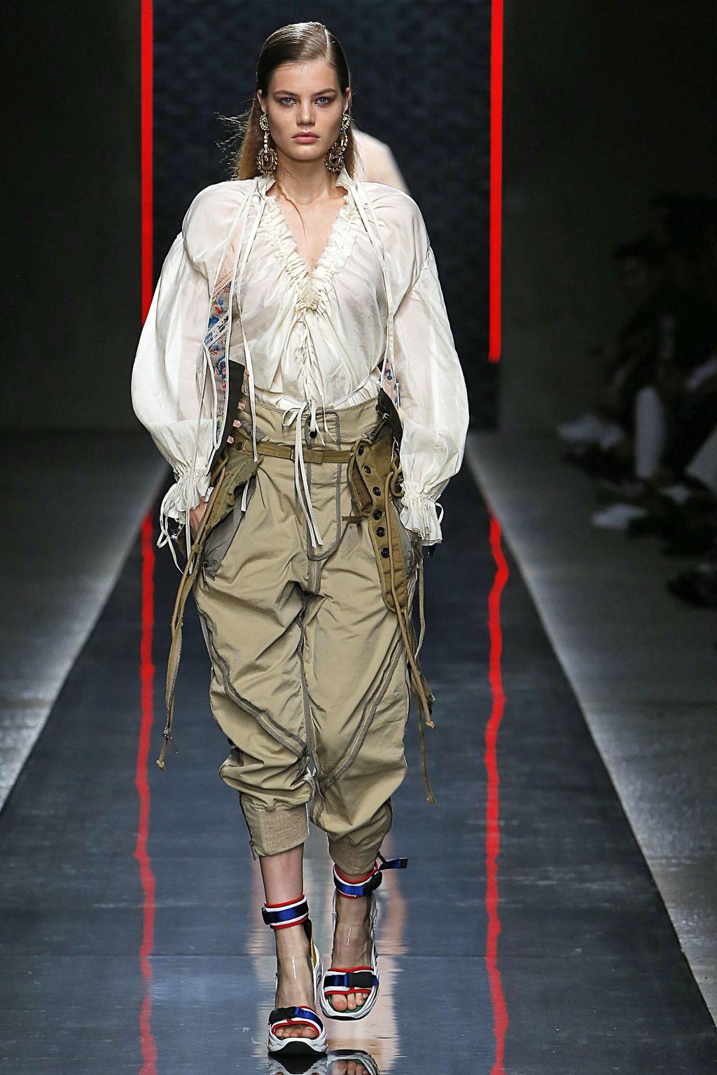 Fashion Week Milan Spring/Summer 2019 look 40 de la collection Dsquared2 menswear